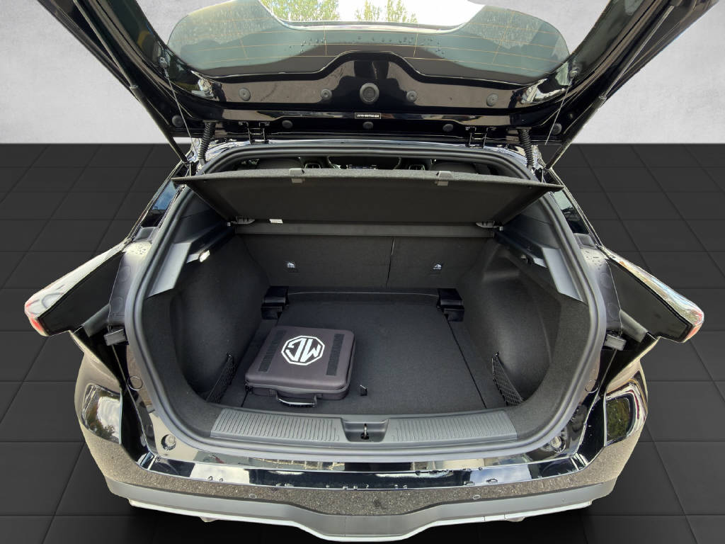 MG MG4 64 kWh Xpower 4WD-image-5