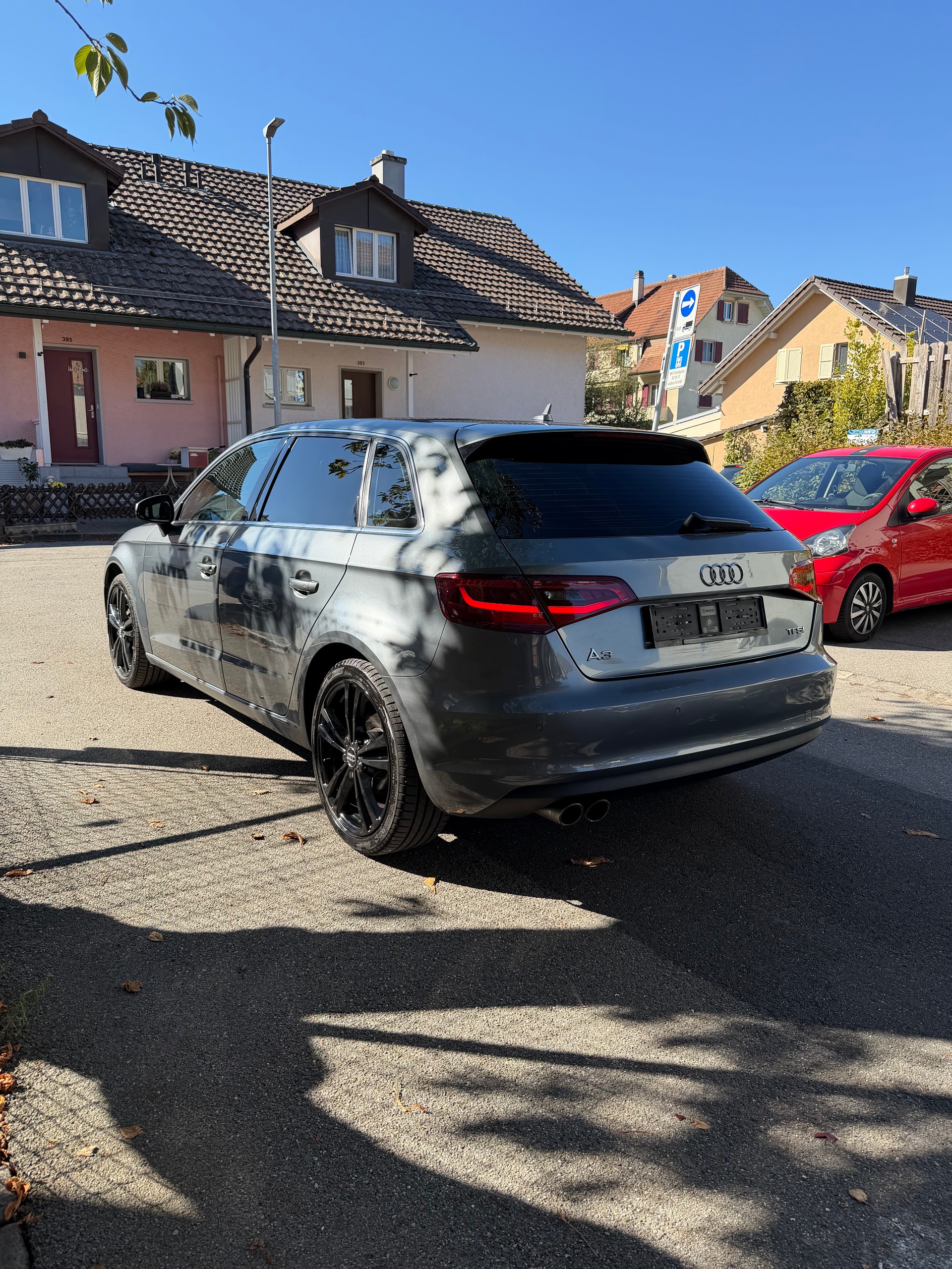 AUDI A3 Sportback 1.4 TFSI Attraction S-tronic-image-4