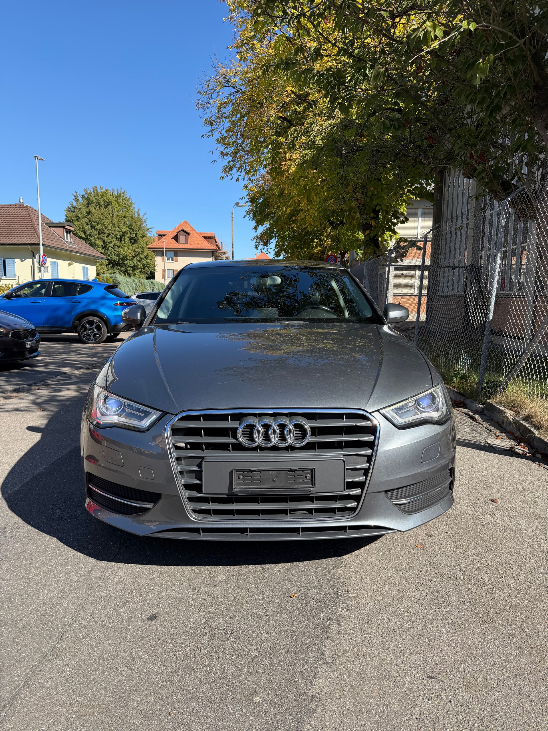 AUDI A3 Sportback 1.4 TFSI Attraction S-tronic-image-1