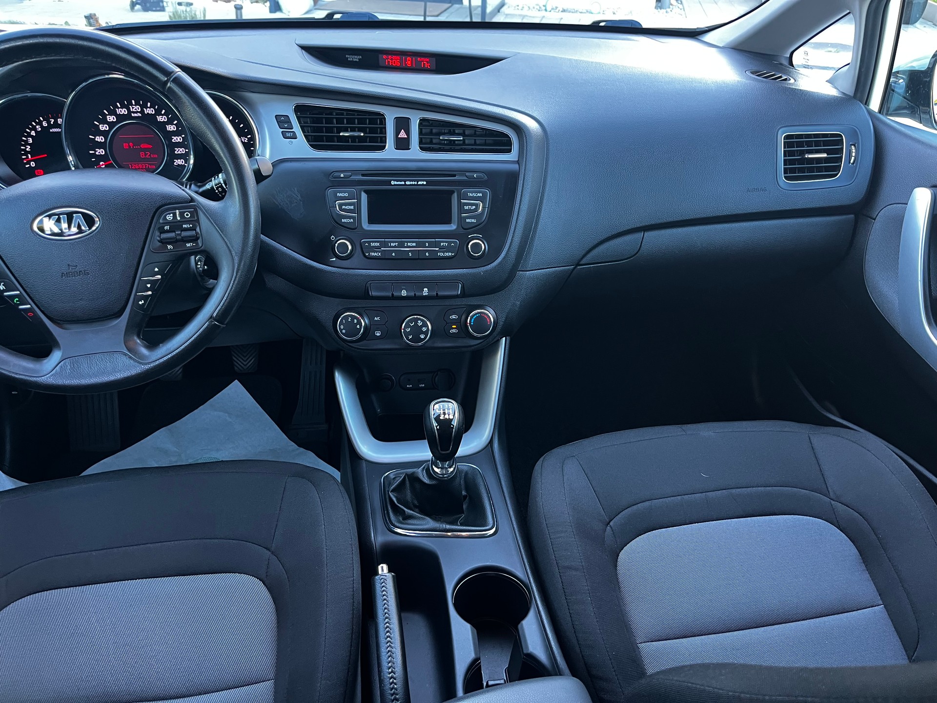 KIA Cee'd 1.6 GDi Style-image-10