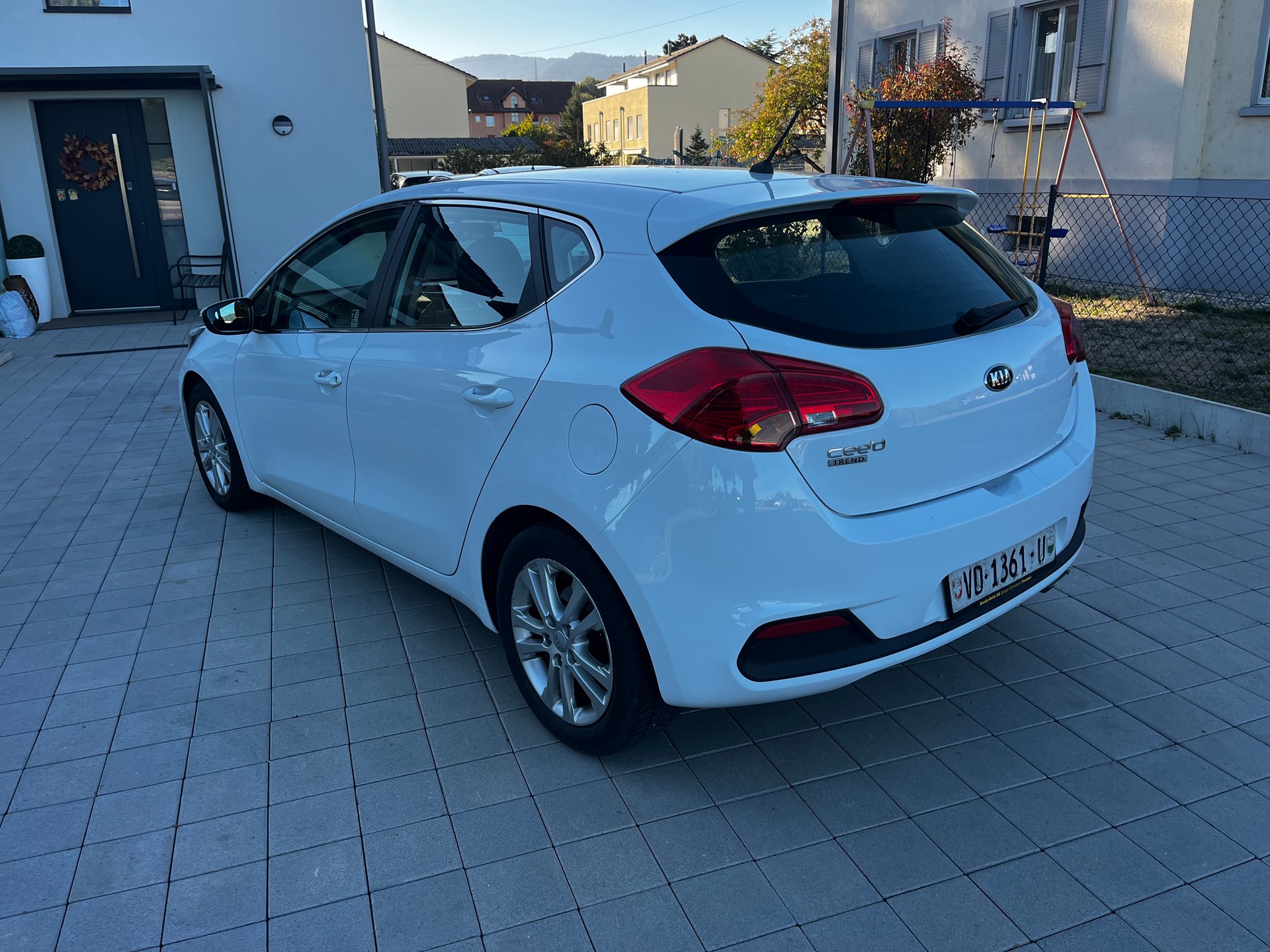 KIA Cee'd 1.6 GDi Style-image-6