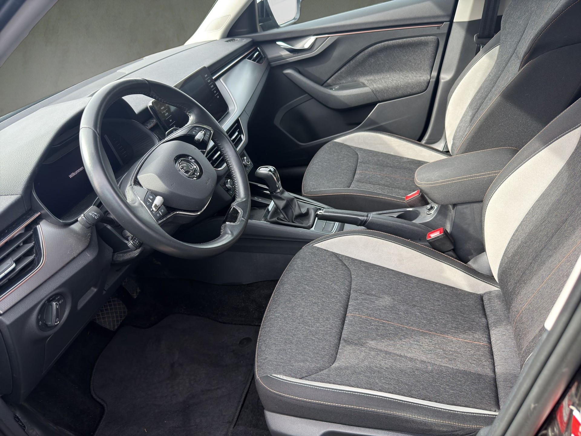SKODA Scala 1.5 TSI ACT Style DSG-image-8