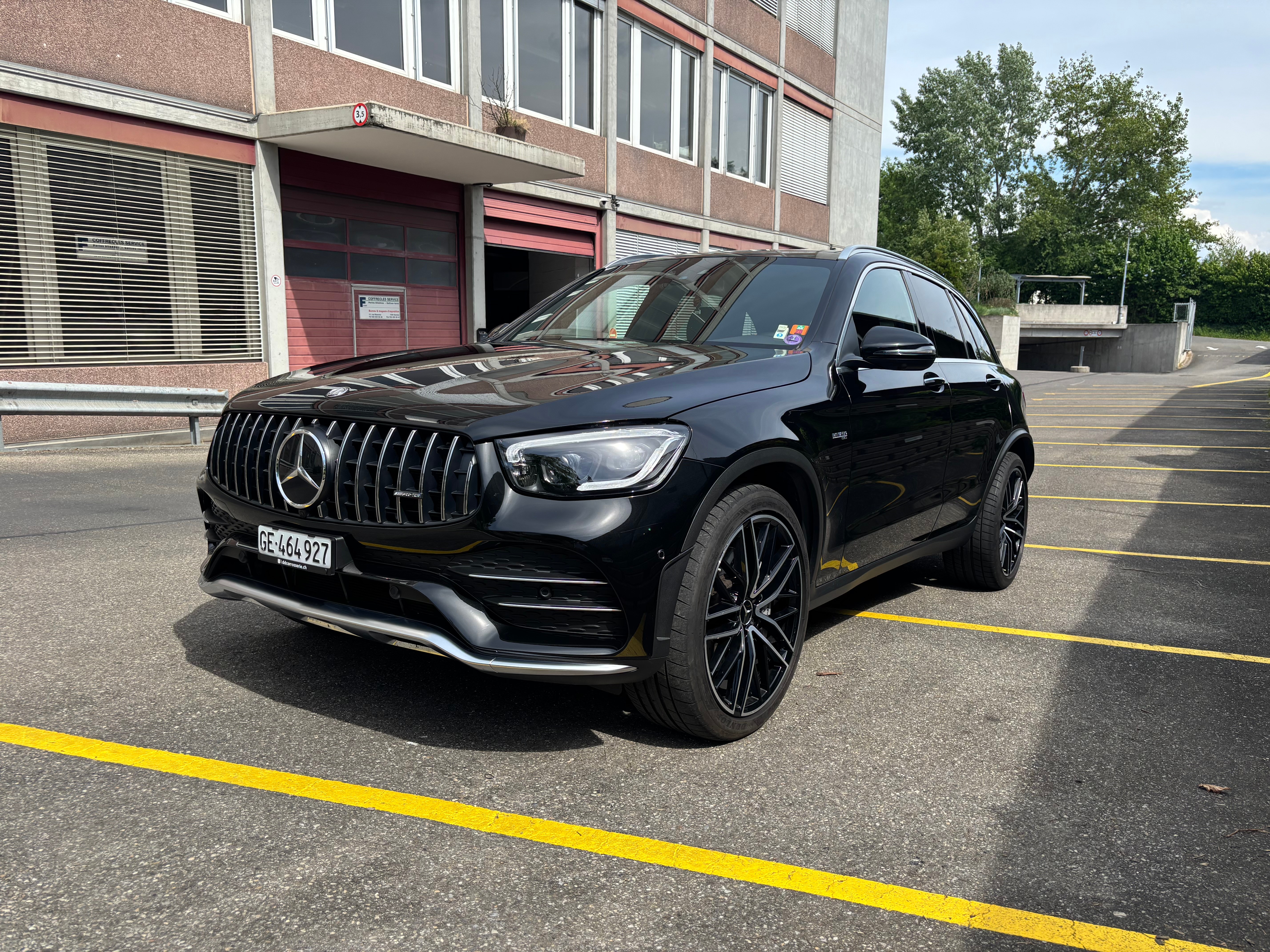 Car photo