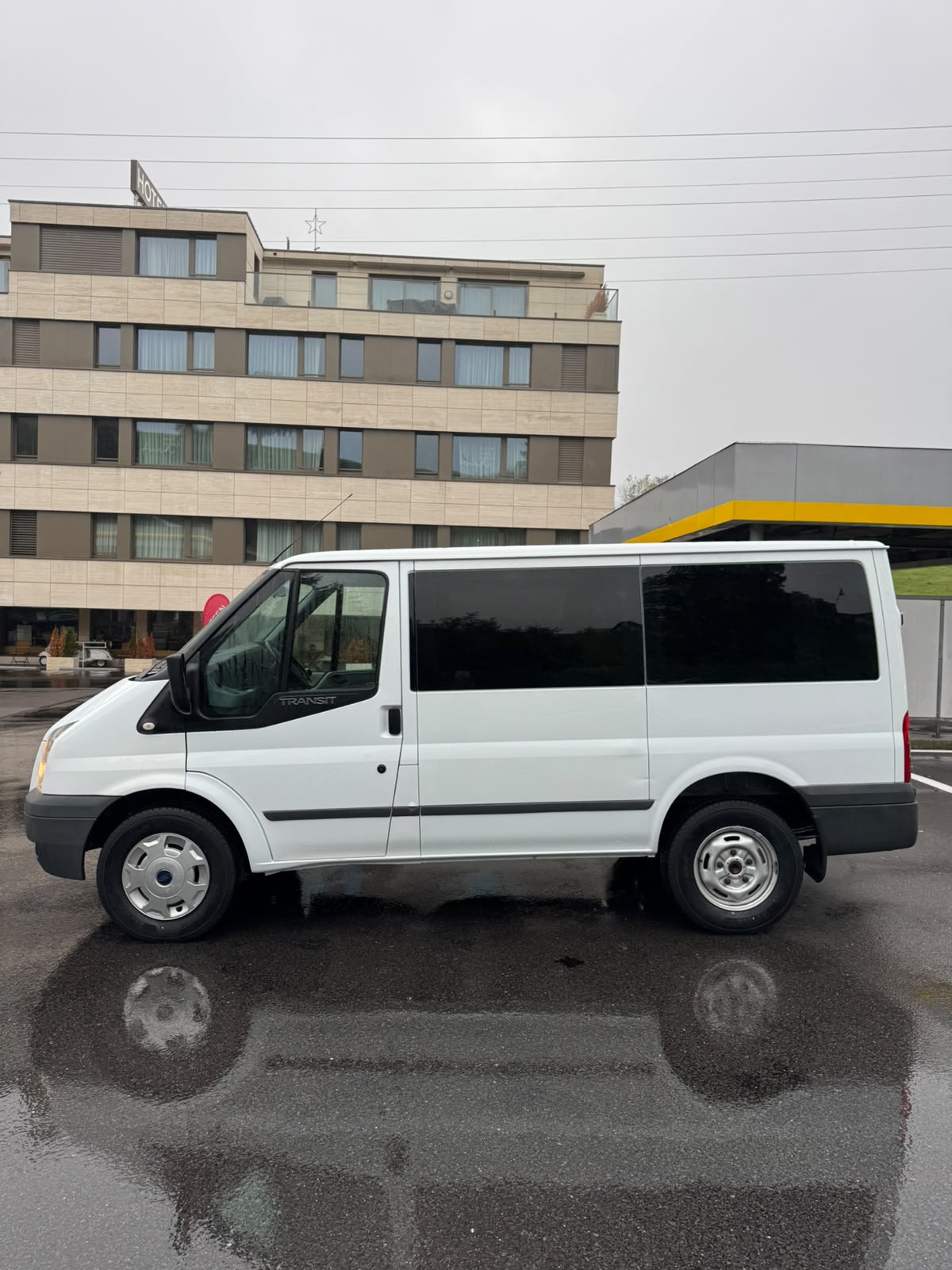 FORD Transit 2.4 TDCi 330 S 4x4 Limited-image-3