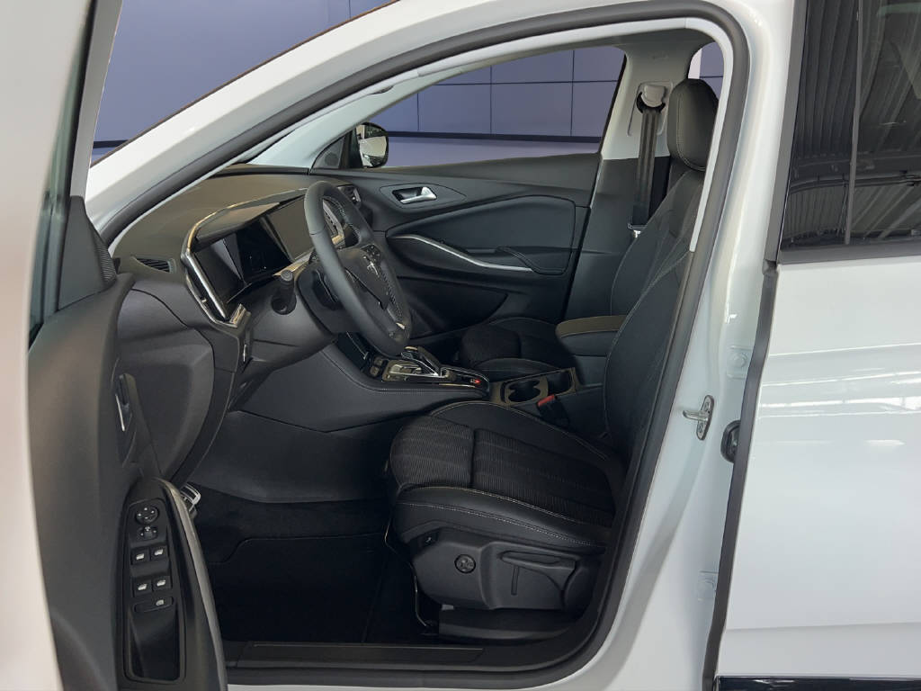 OPEL Grandland 1.6 T PHEV GS Line-image-5