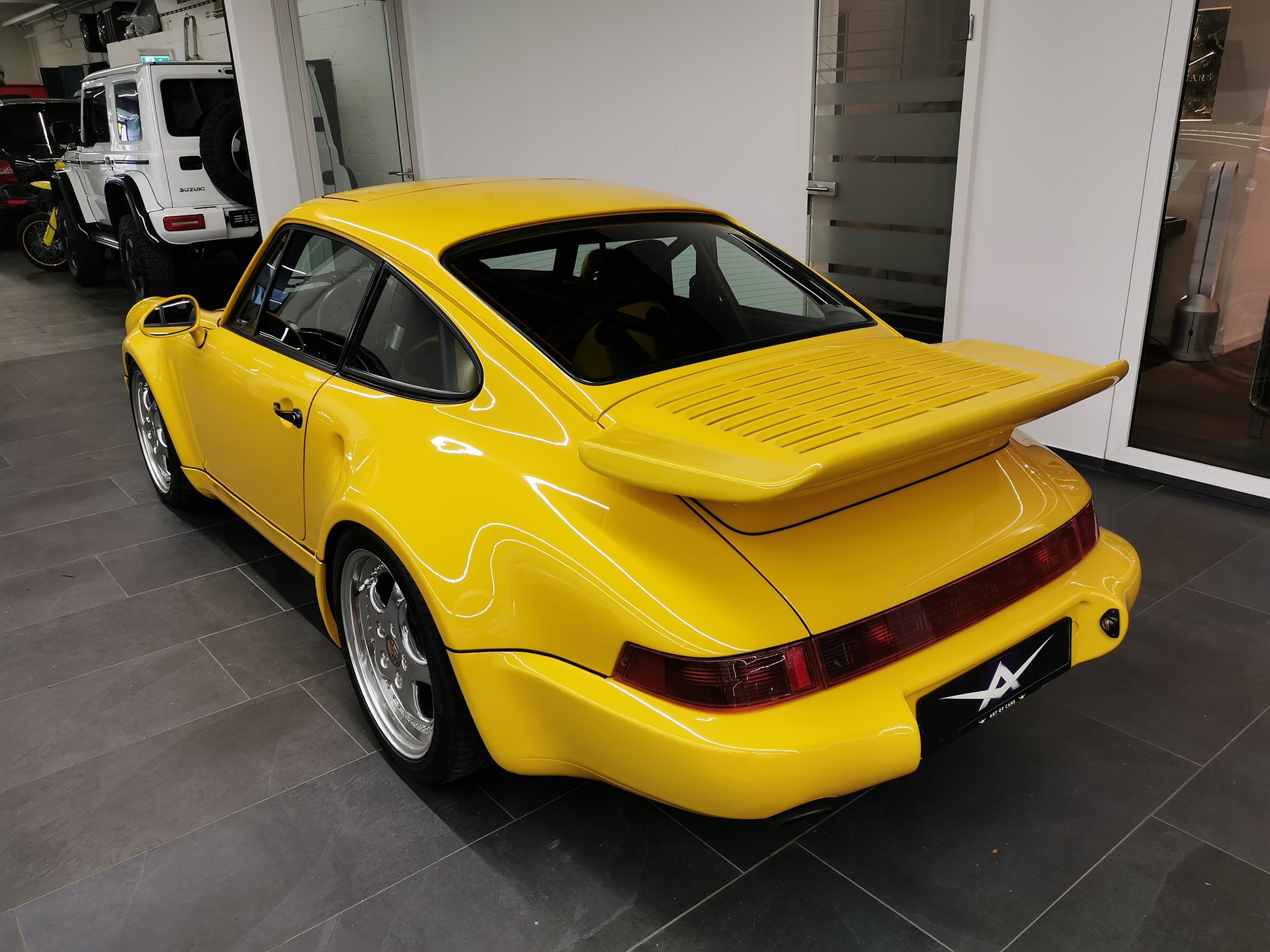 PORSCHE 911 Turbo II 3.3 Turbo S Leichtbau-image-4