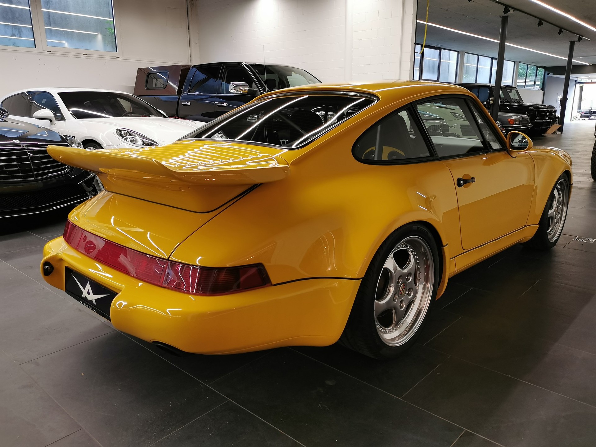 PORSCHE 911 Turbo II 3.3 Turbo S Leichtbau-image-6