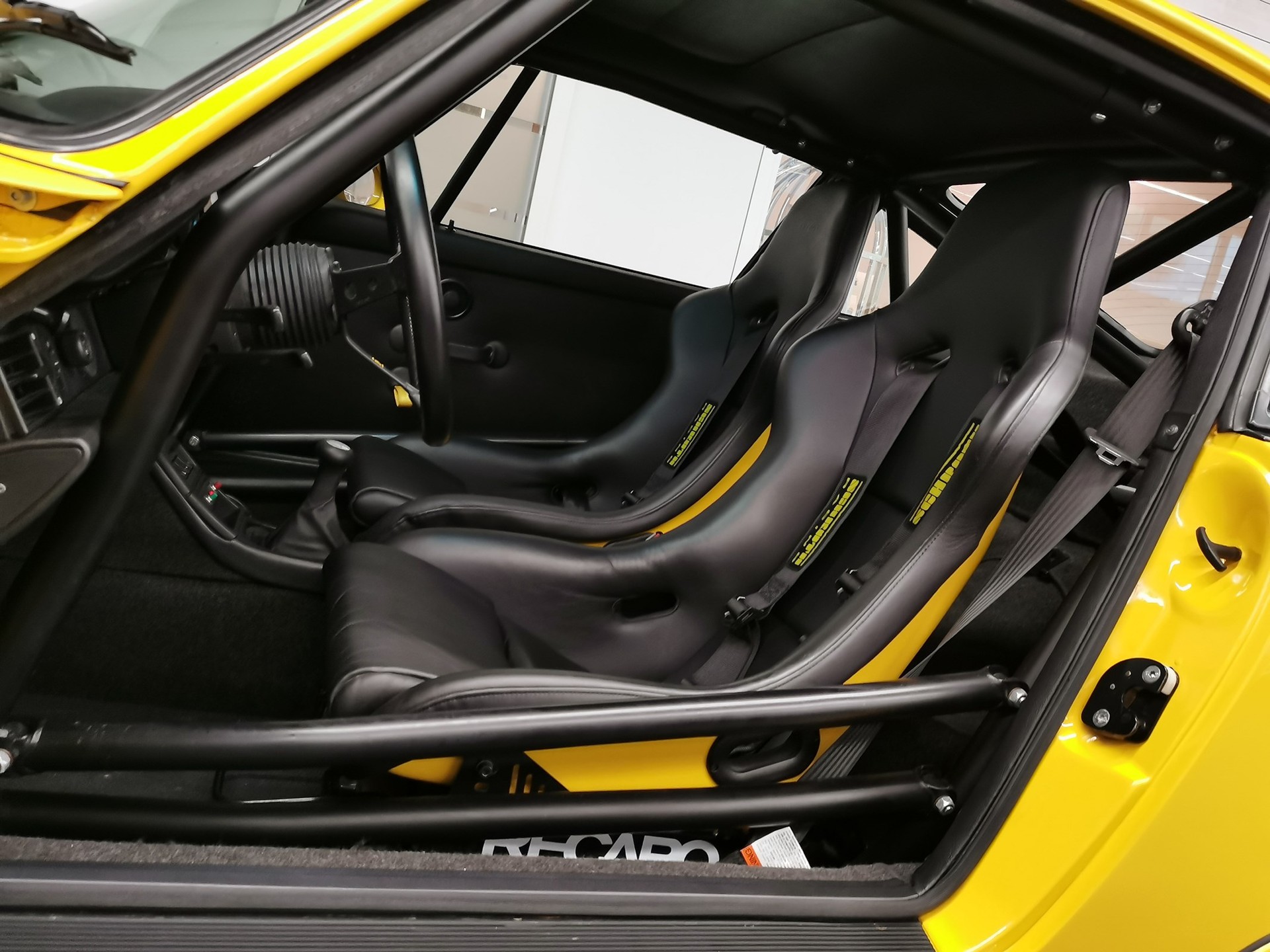 PORSCHE 911 Turbo II 3.3 Turbo S Leichtbau-image-10