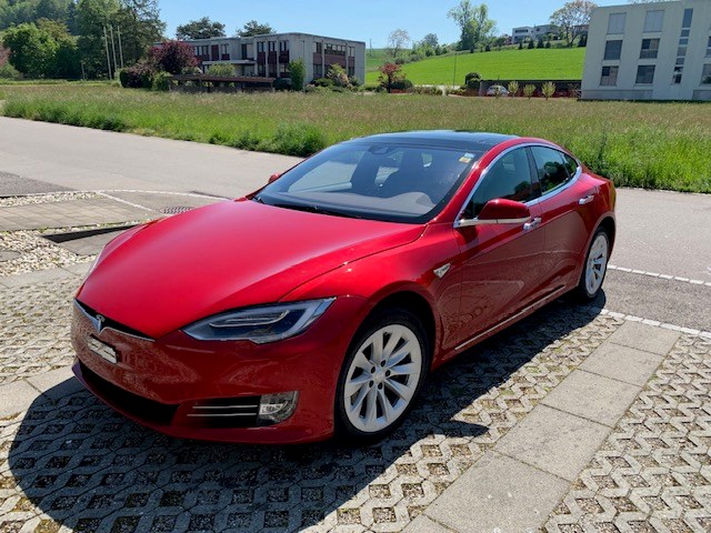 TESLA Model S 90 D-image-0
