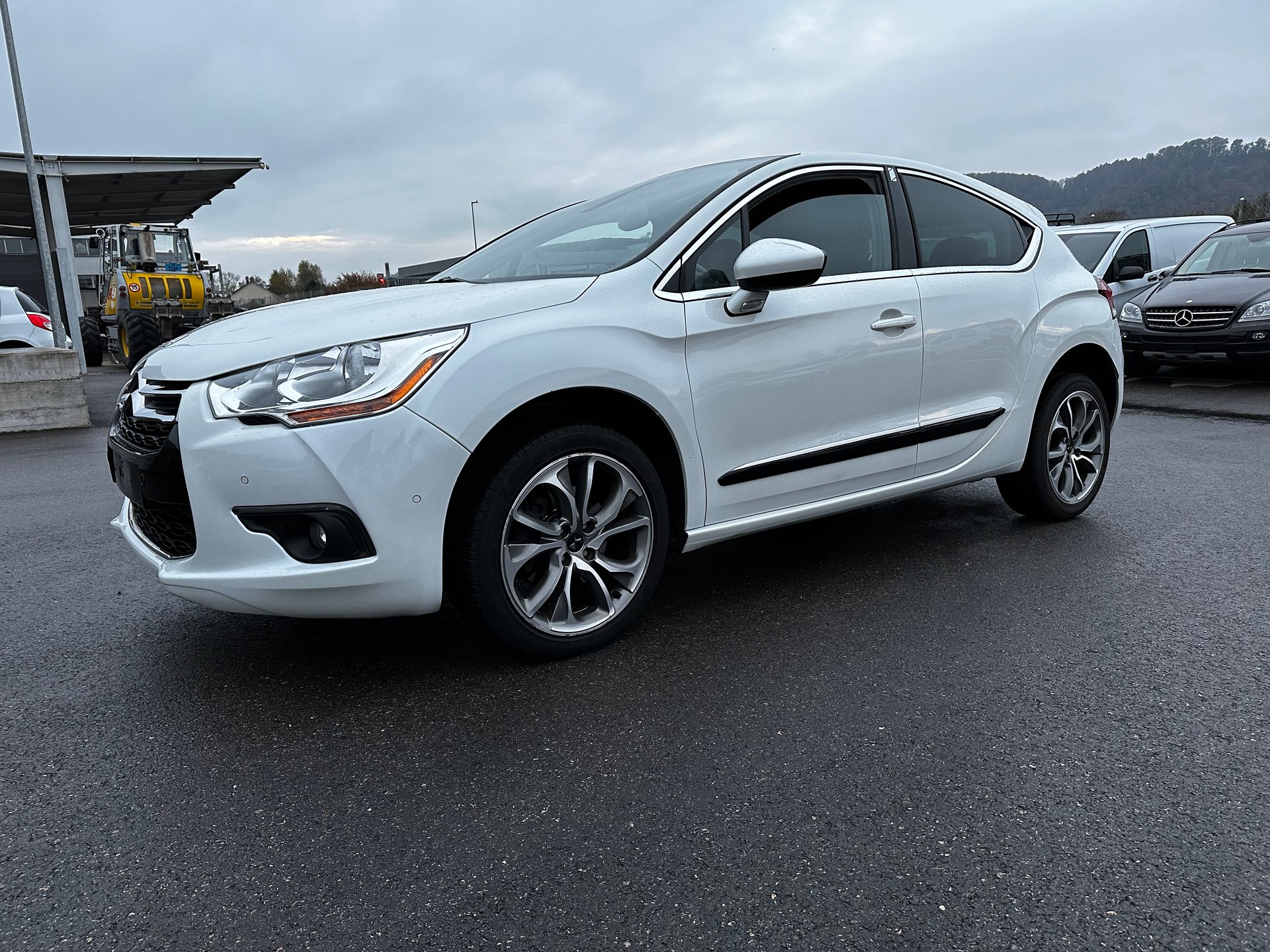 DS AUTOMOBILES 2.0 HDI SPORT CHIC-image-8