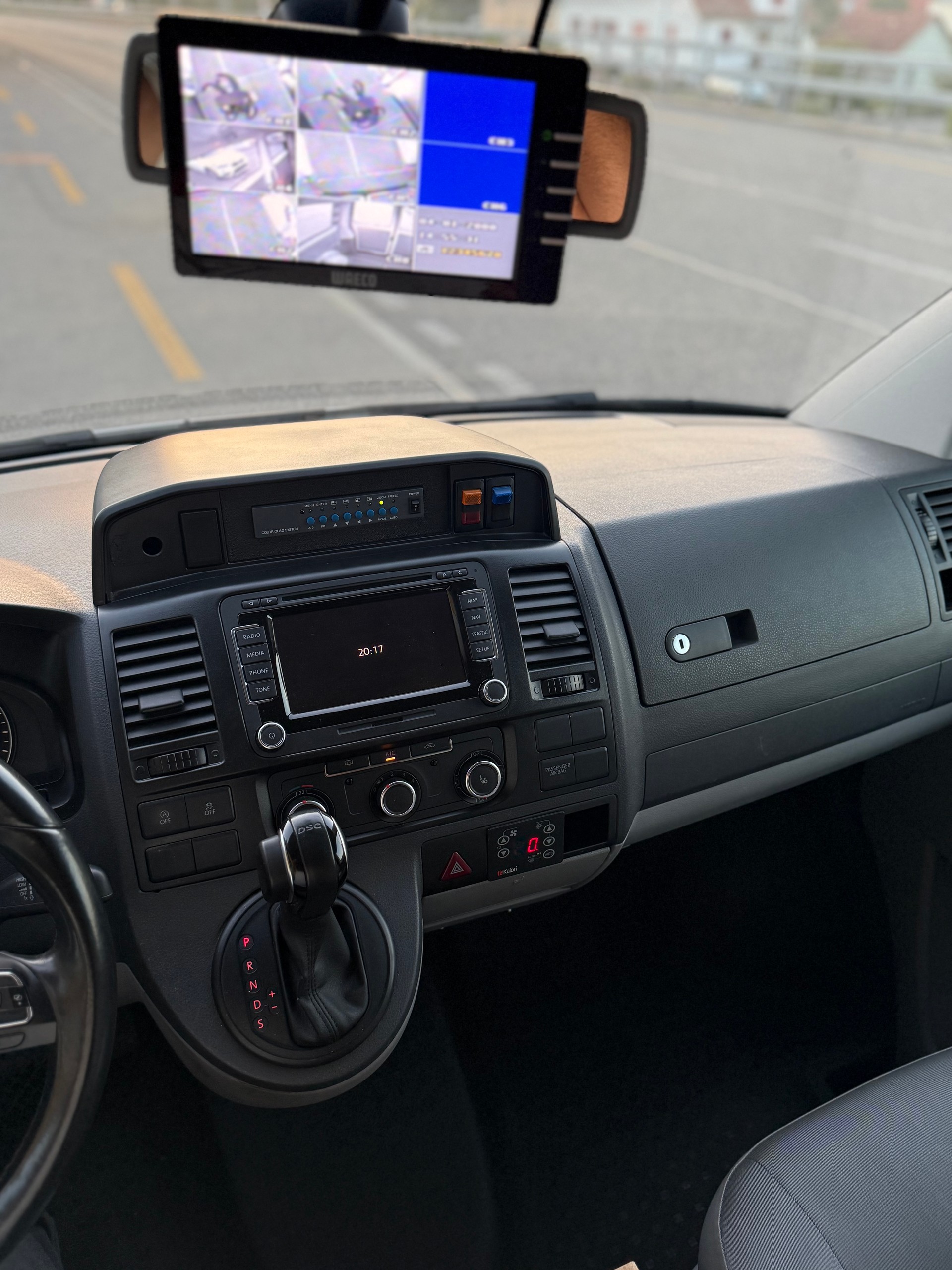 VW T5 2.0 Bi-TDI BMT DSG-image-14