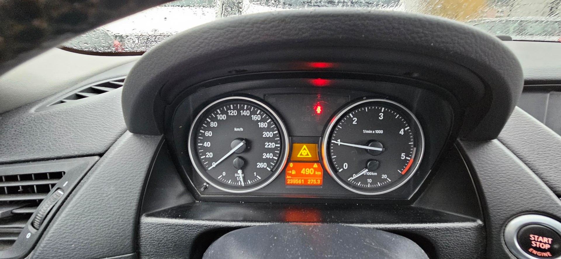 BMW X1 xDrive 18d-image-5