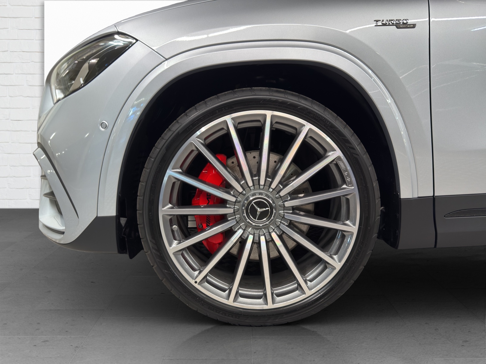 MERCEDES-BENZ AMG GLA 35 4Matic-image-5