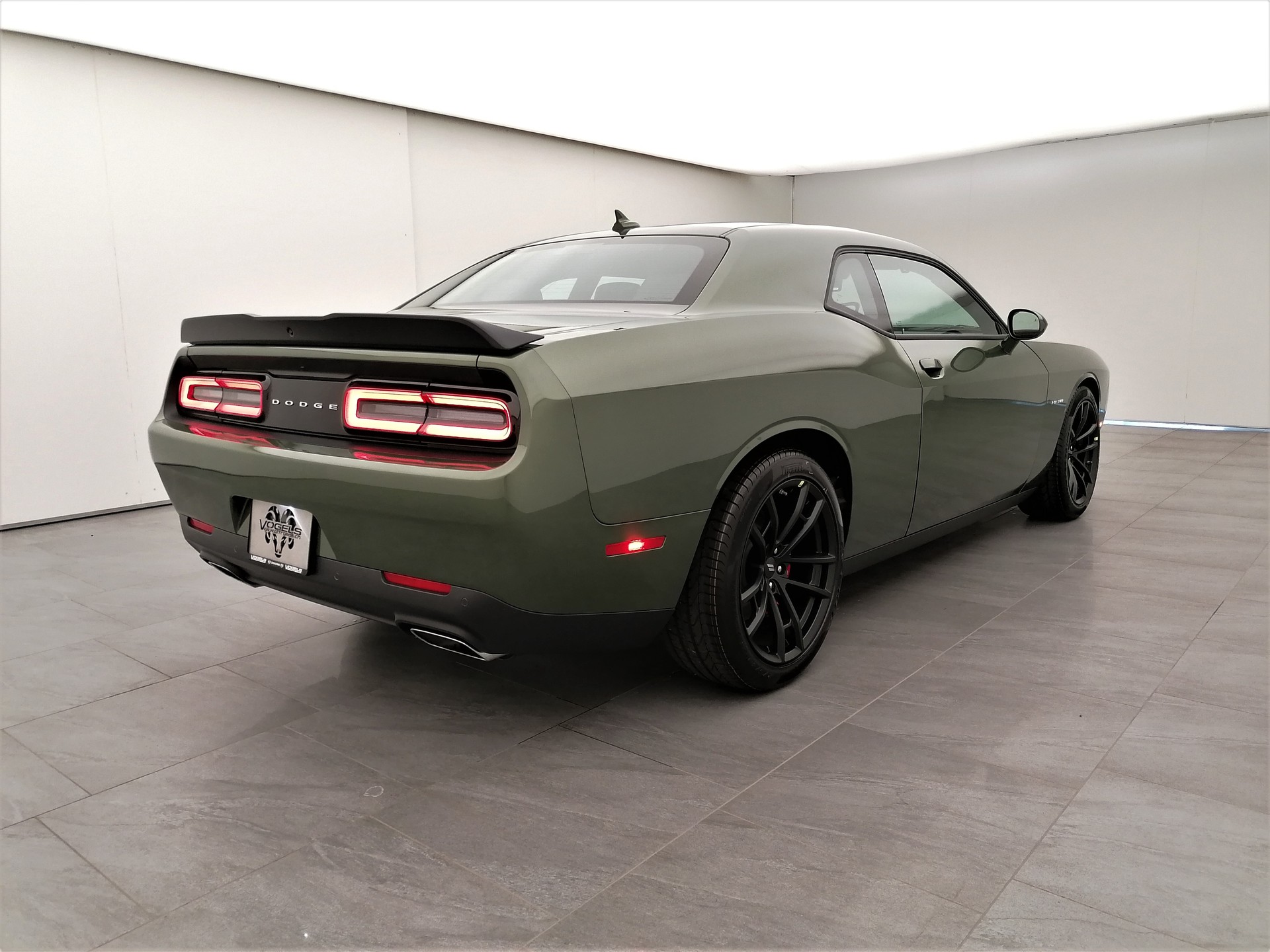 DODGE Challenger 5.7 R/T Shaker-image-3