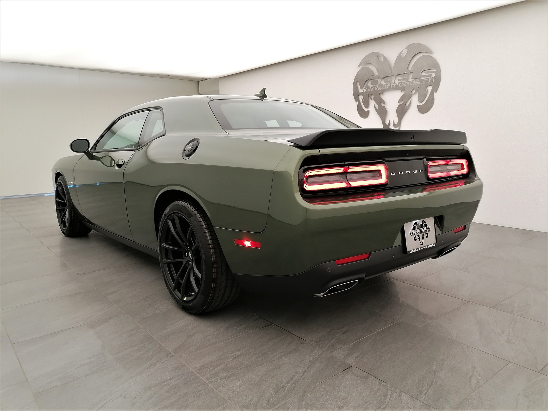 DODGE Challenger 5.7 R/T Shaker-image-5