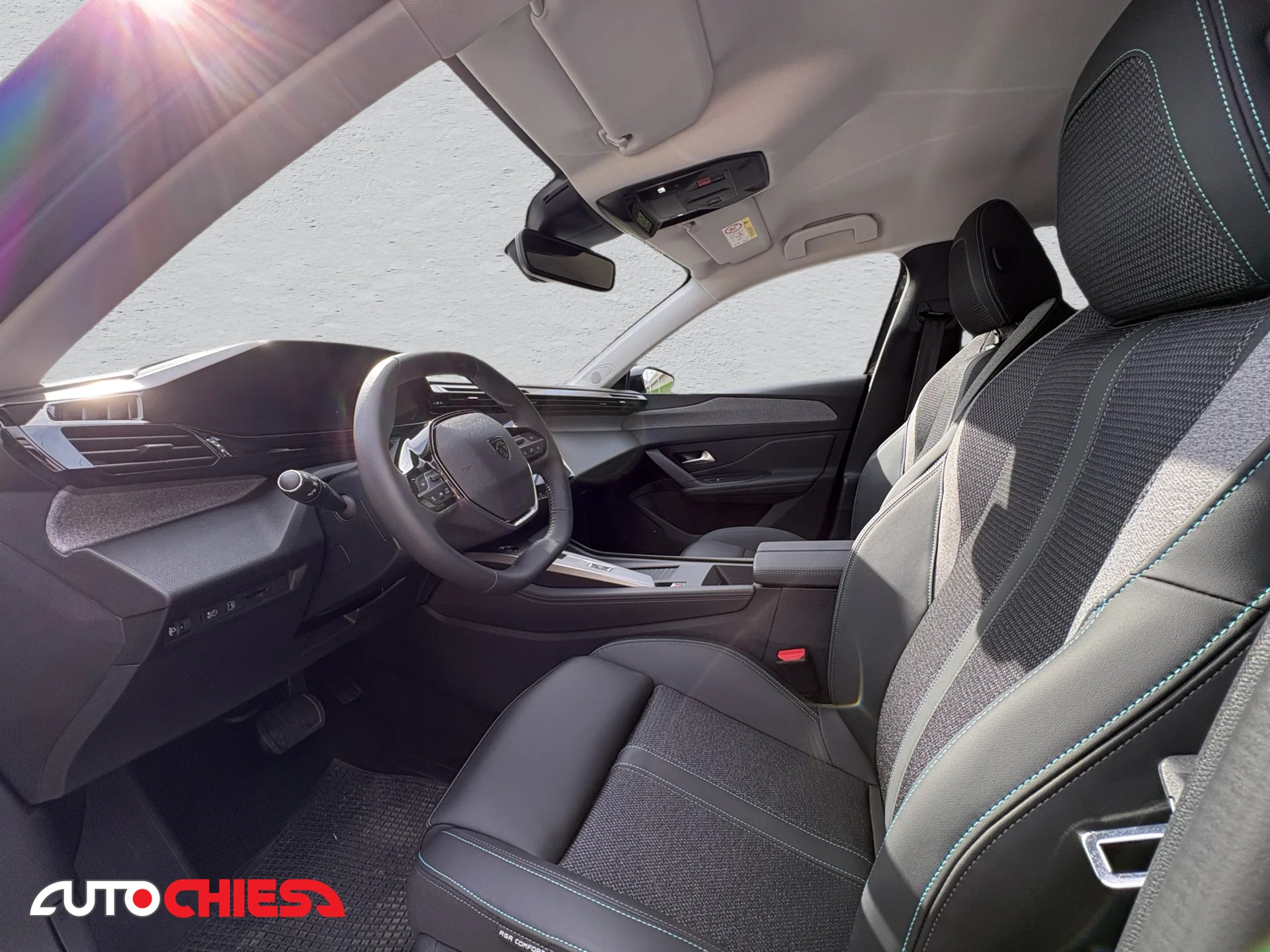 PEUGEOT 308 SW 1.6 PHEV 180 Allure-image-9