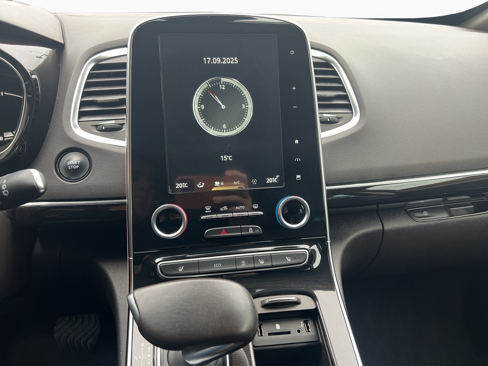 RENAULT Espace 1.8 TCe Intens EDC-image-12