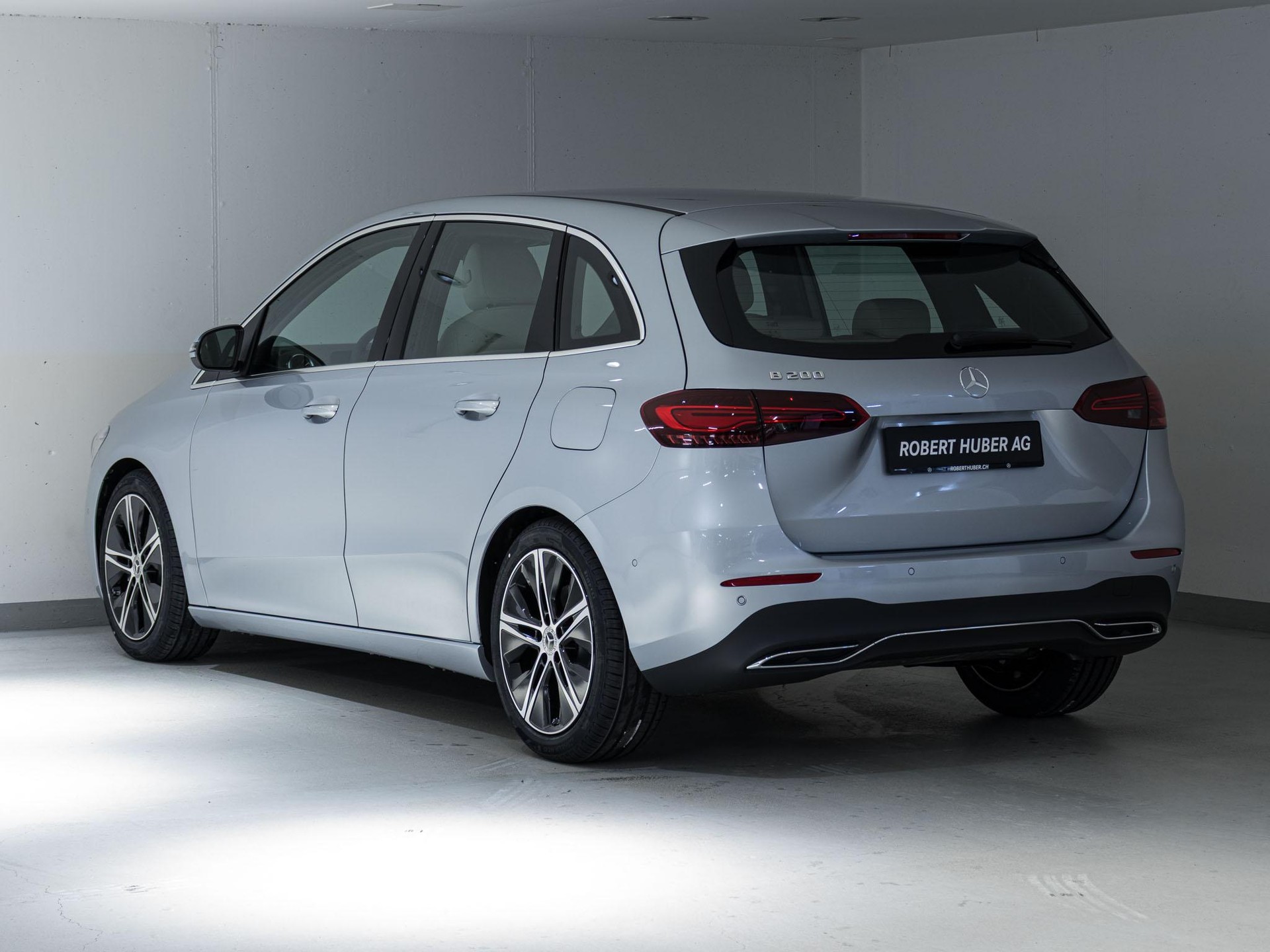 MERCEDES-BENZ B 200-image-3