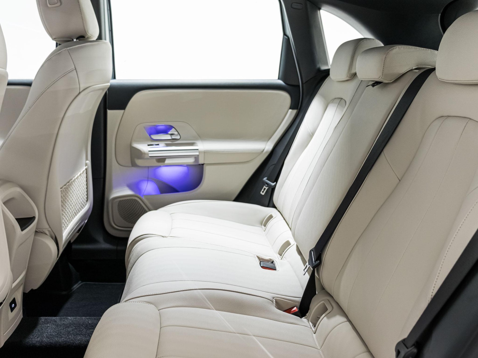 MERCEDES-BENZ B 200-image-7