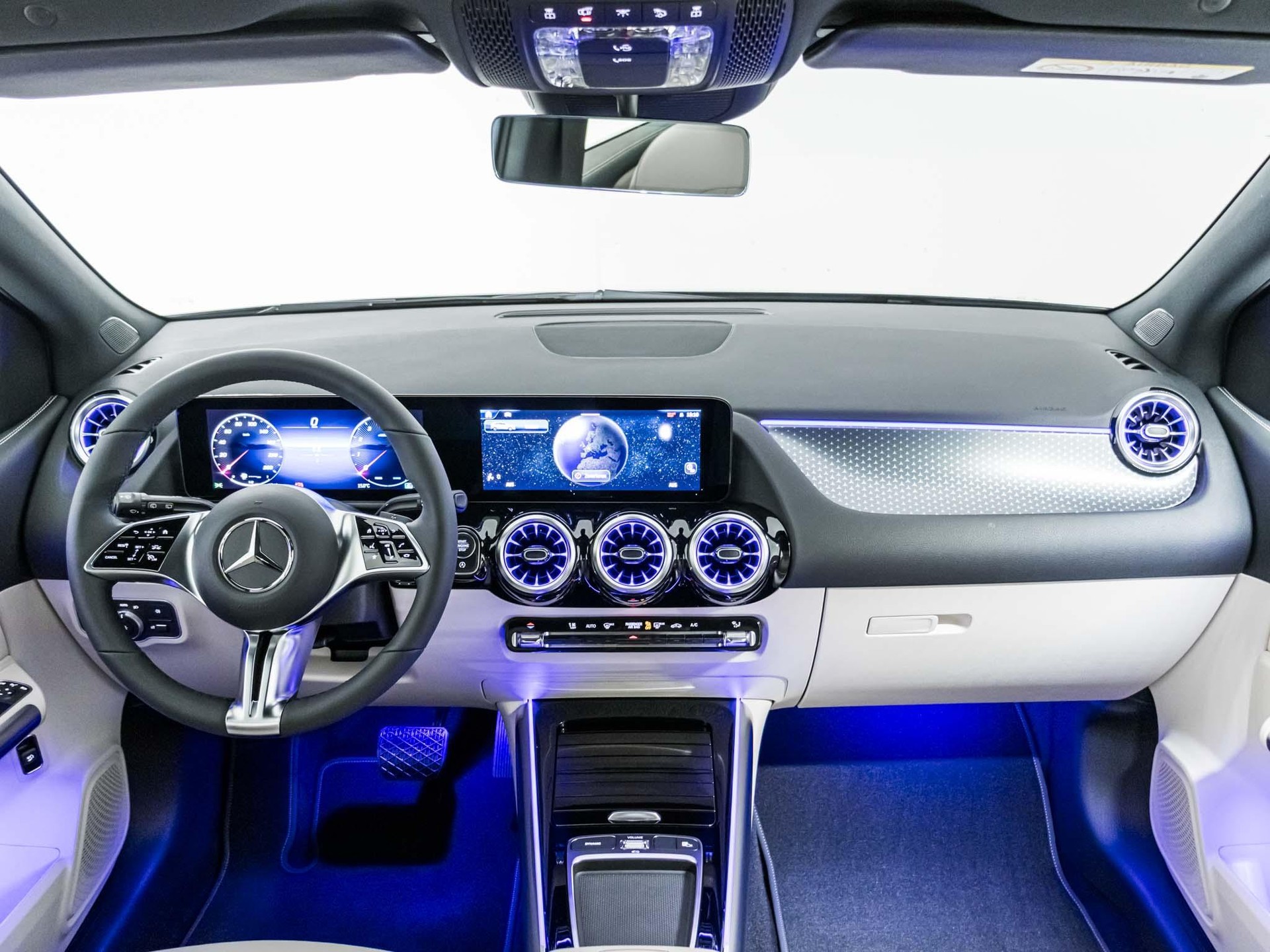 MERCEDES-BENZ B 200-image-10