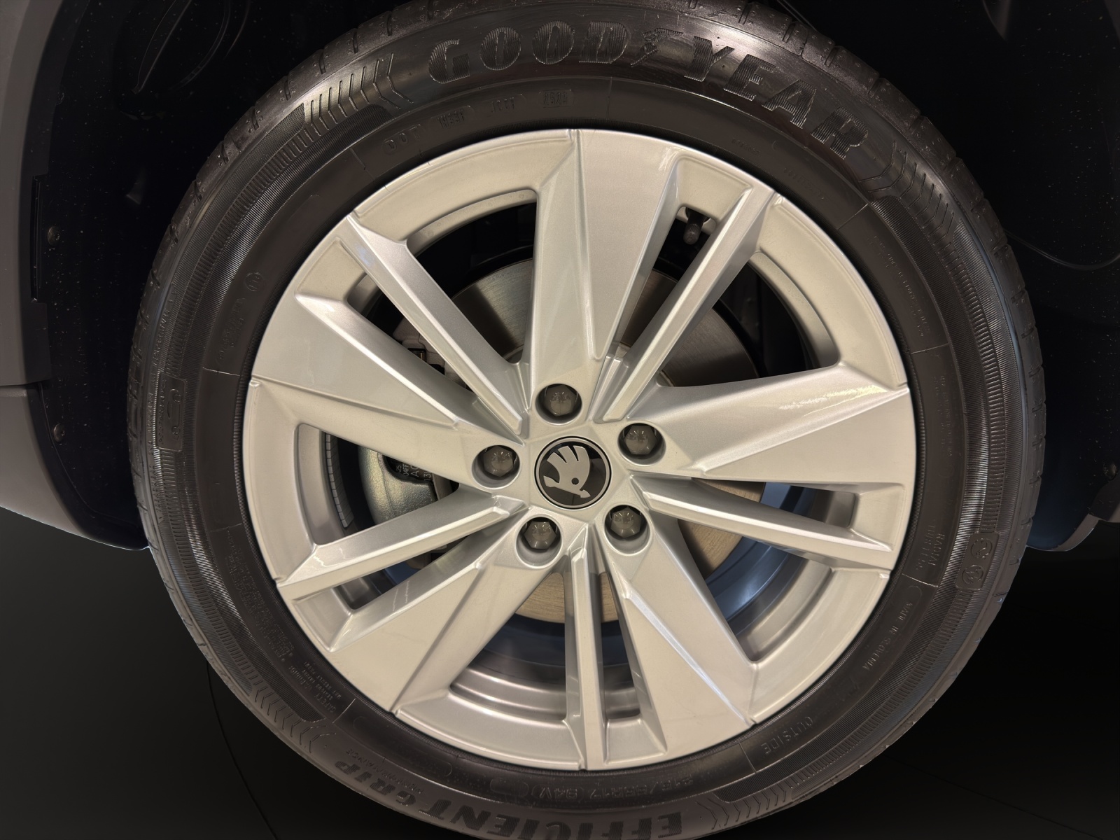SKODA Karoq 1.5 TSI Selection DSG-image-3