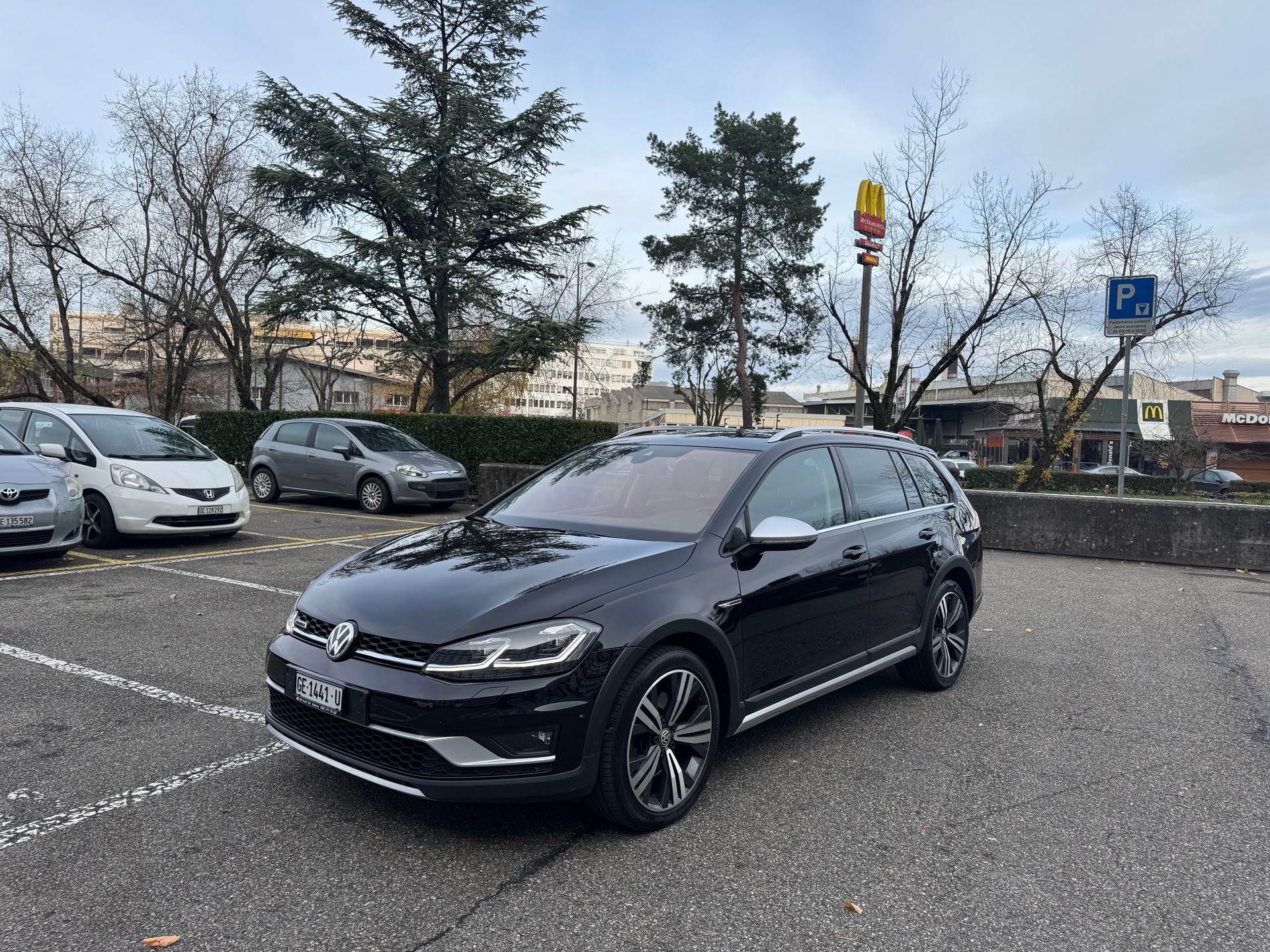 VW Golf 2.0 TDI Alltrack 4Motion DSG-image-3