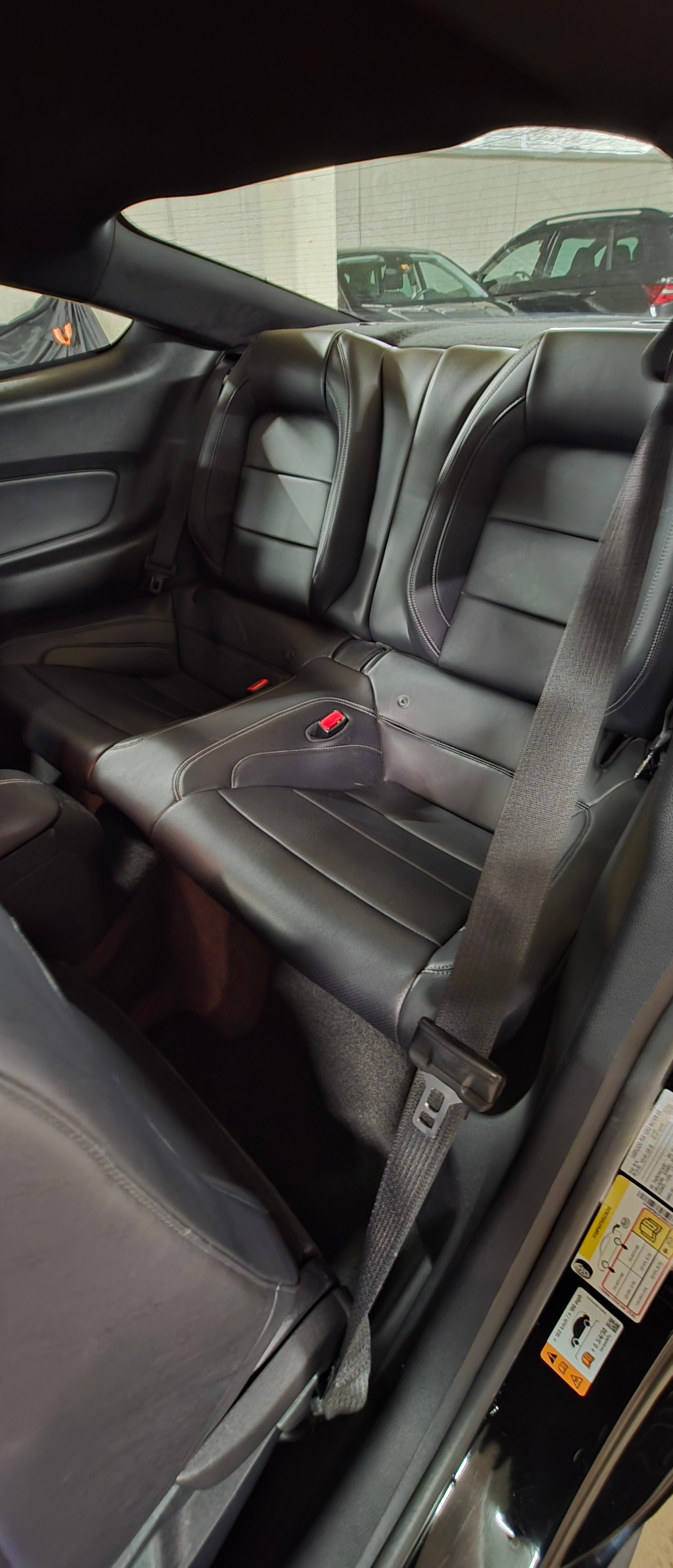 FORD Mustang Fastback 5.0 V8 GT Automat-image-6