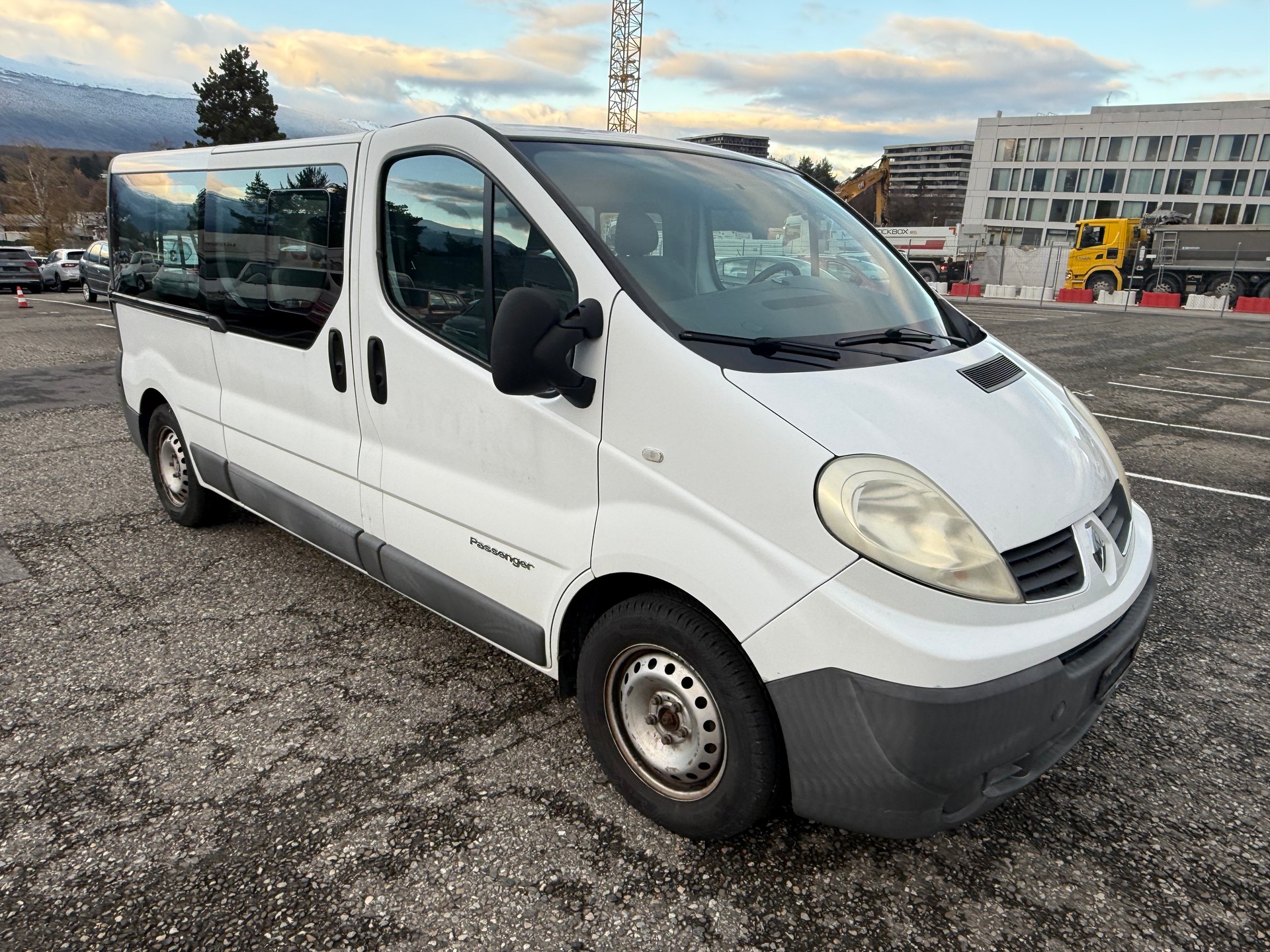 RENAULT Trafic 2.5 dCi L2H1 Grand Passenger Authentique