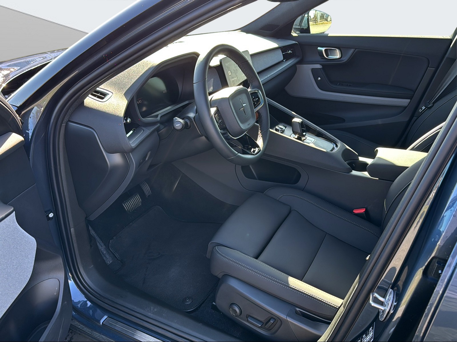 POLESTAR 2 Long Range Dual Motor-image-9