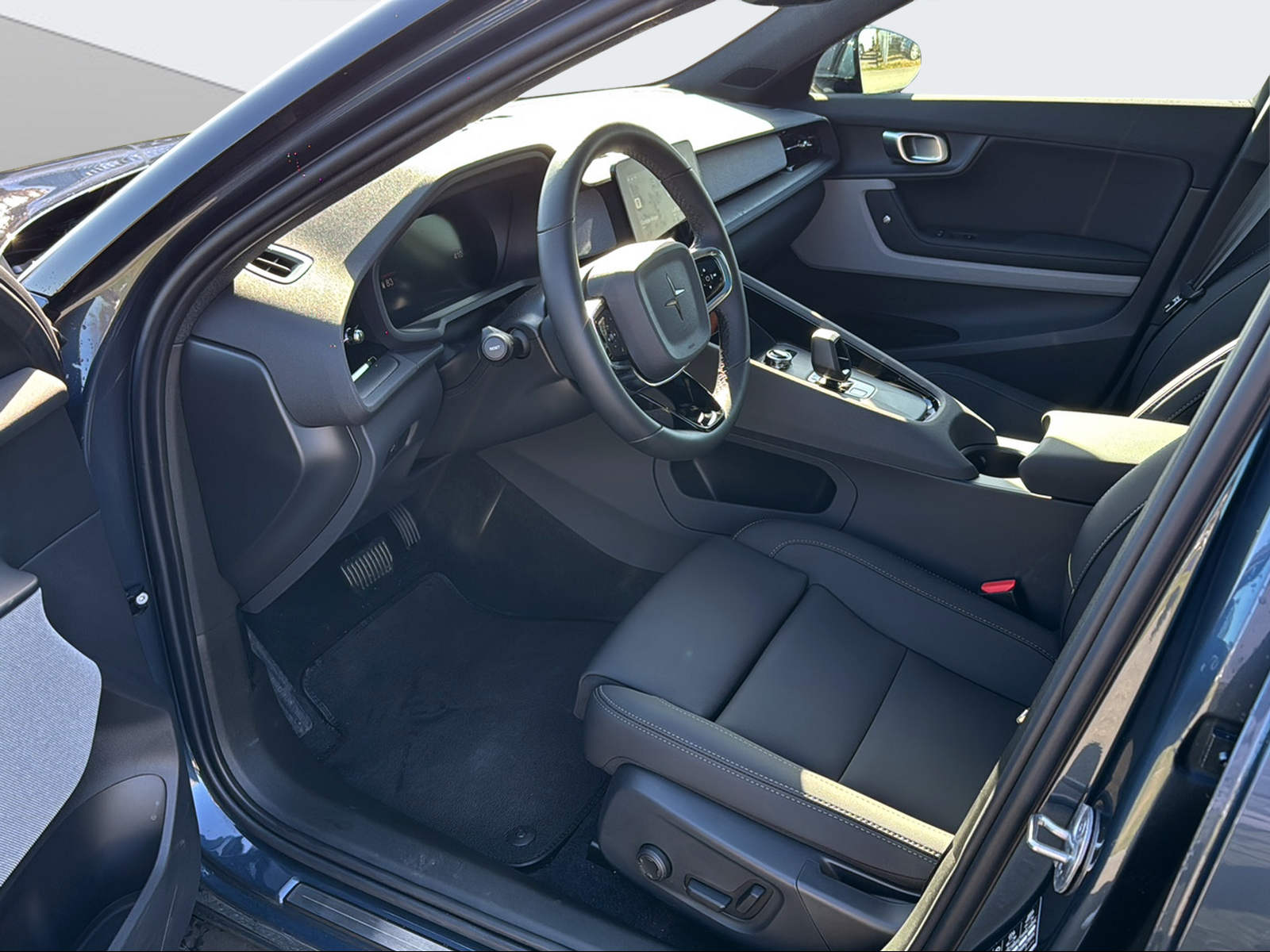POLESTAR 2 Long Range Dual Motor-image-9