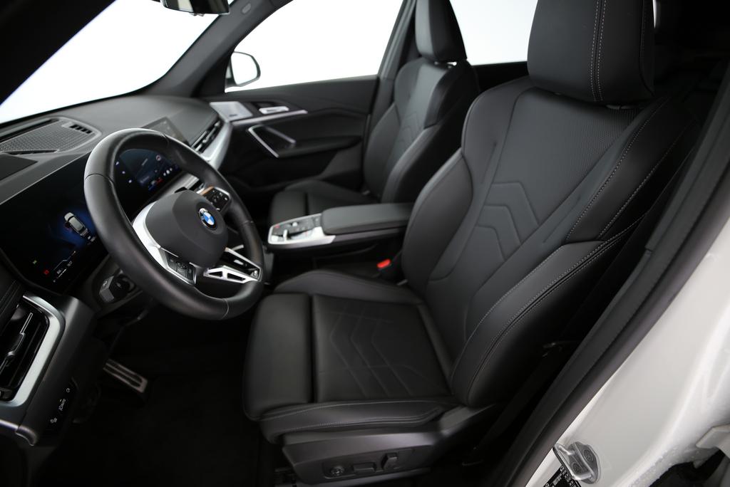 BMW X1 23i xDrive-image-2