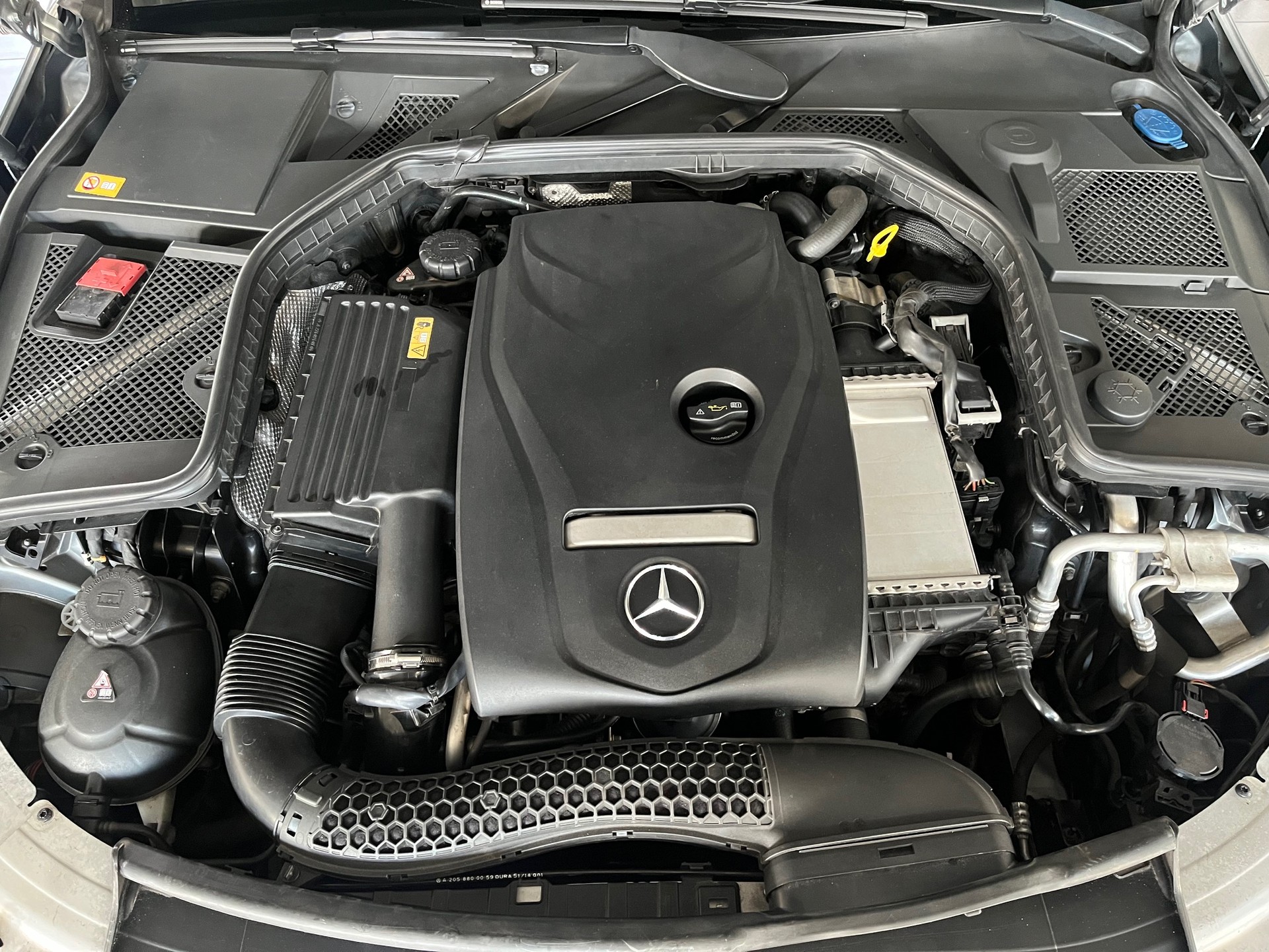 MERCEDES-BENZ C 250 AMG Line 7G-Tronic-image-14