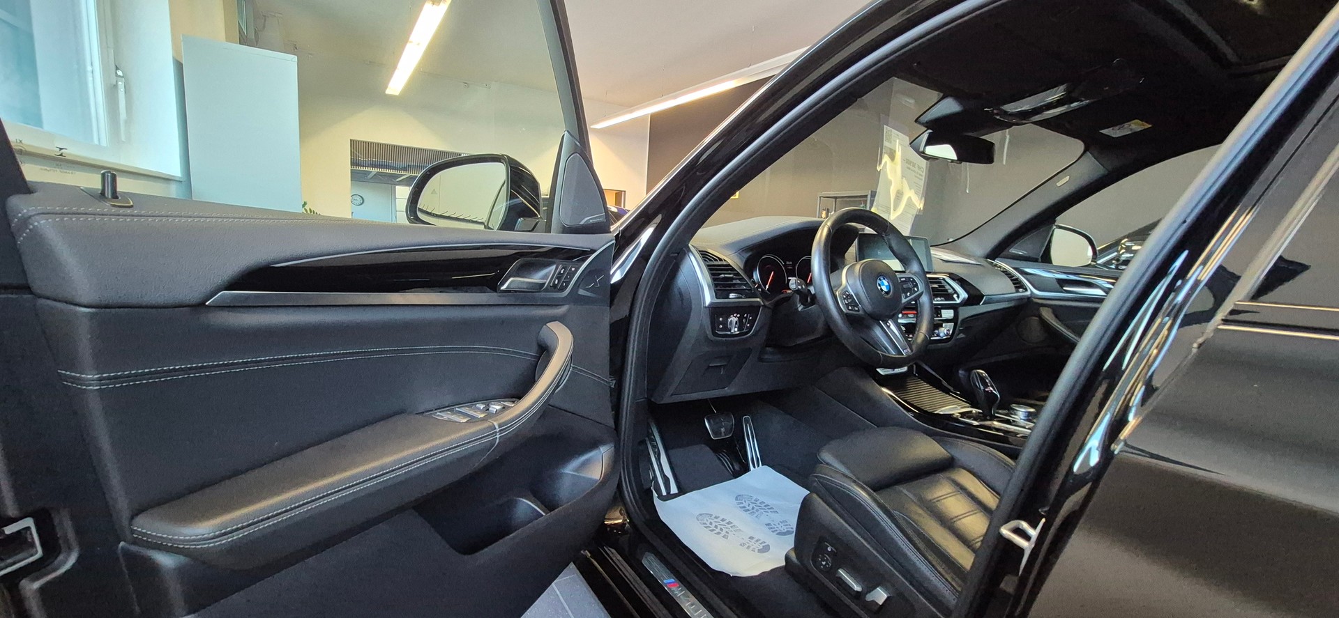 BMW X3 xDrive M40i Steptronic-showroom-element-3