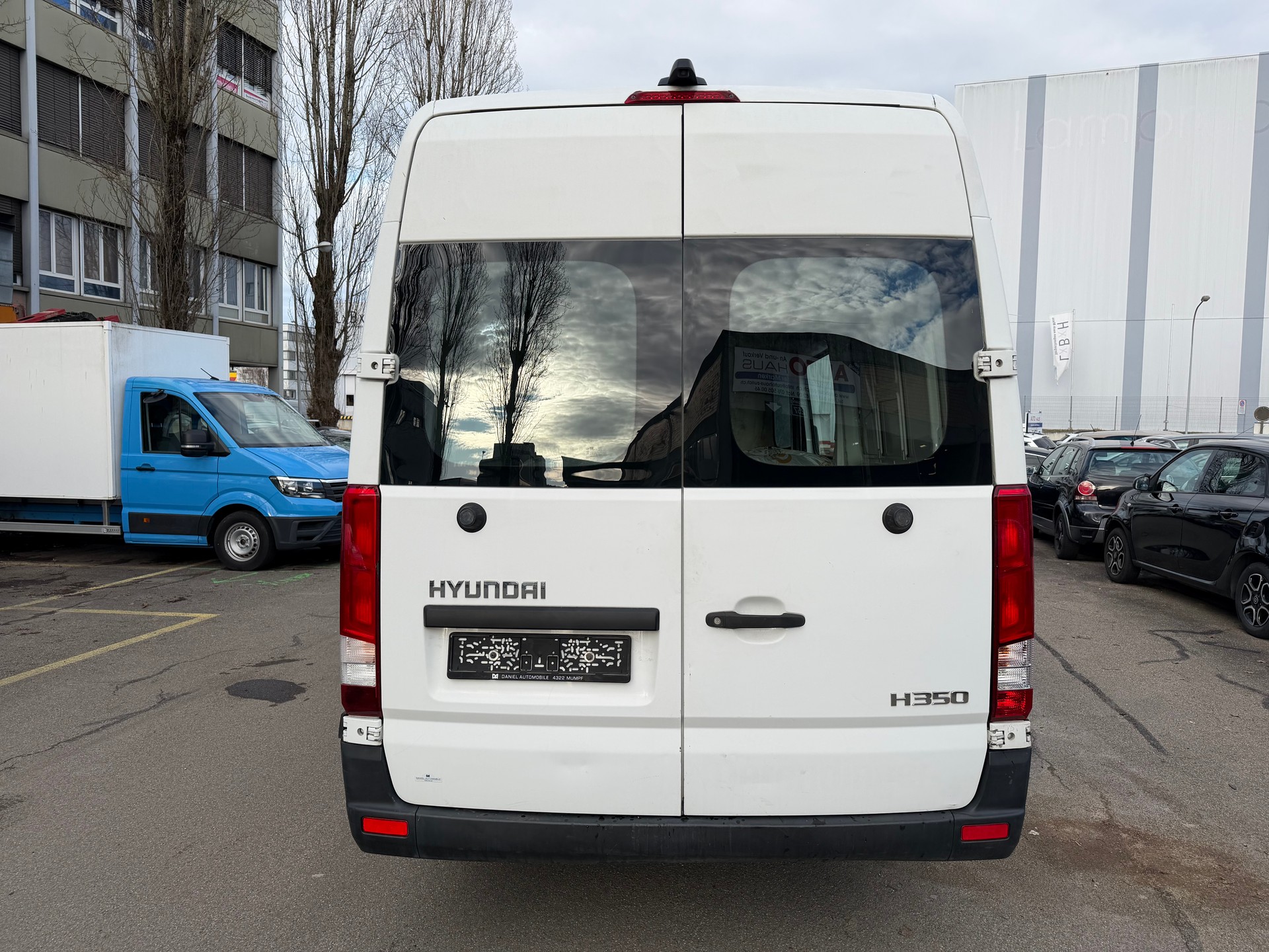 HYUNDAI H350 2.5 CRDi Amplia L2-image-6