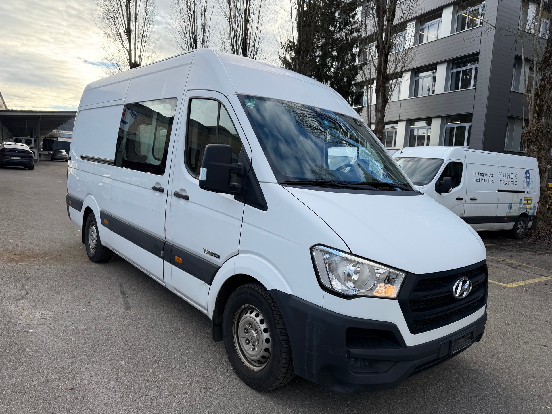 HYUNDAI H350 2.5 CRDi Amplia L2-image-2