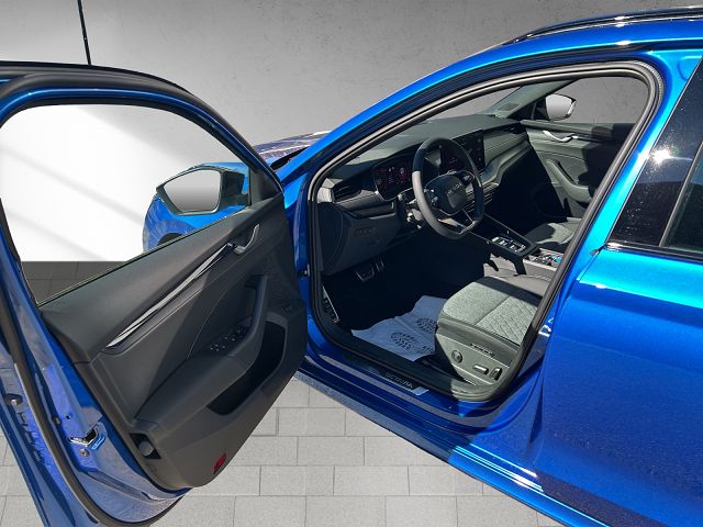 SKODA Octavia Combi 2.0 TSI DSG Dynamic 4x4-image-16