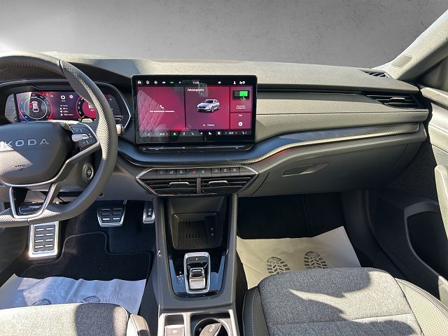 SKODA Octavia Combi 2.0 TSI DSG Dynamic 4x4-image-9