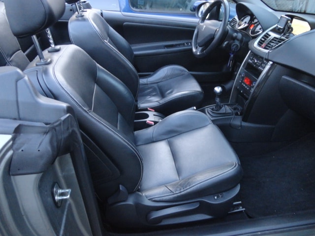PEUGEOT 207 CC 1.6 16V Turbo Sport-image-8