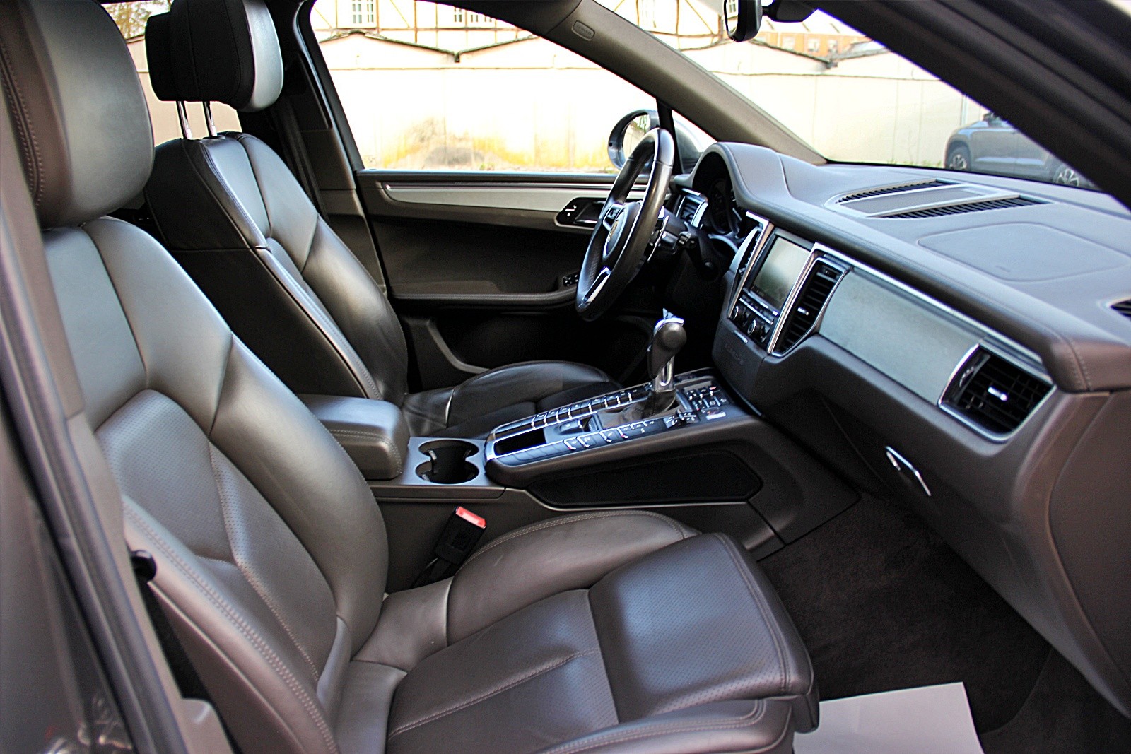 PORSCHE Macan S Diesel PDK-image-13