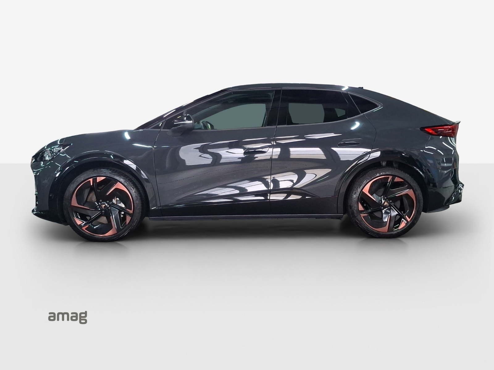 CUPRA Tavascan Type 9 77 kWh Adrenaline-image-1