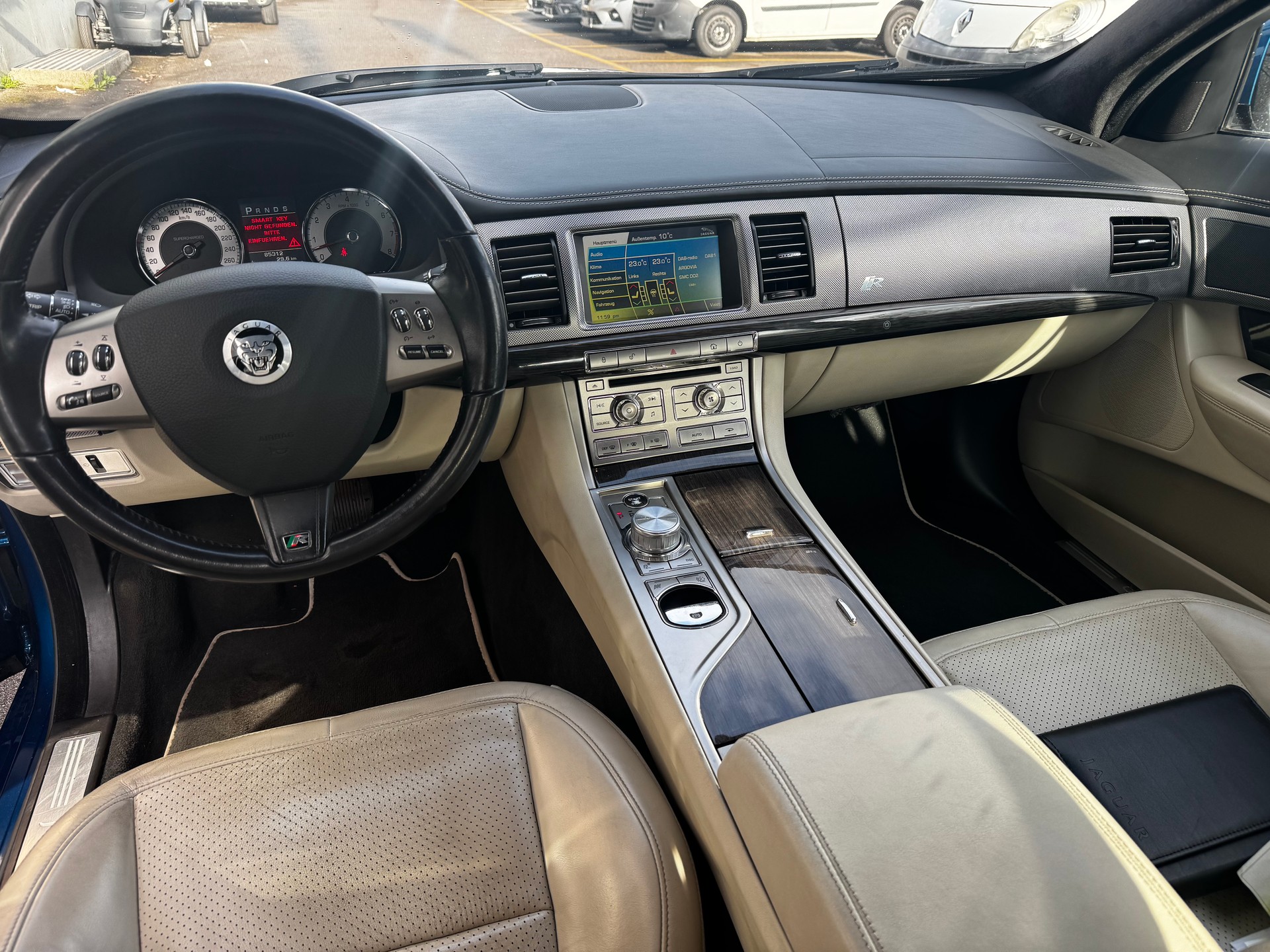 JAGUAR XF 5.0 V8 S/C XFR-image-9