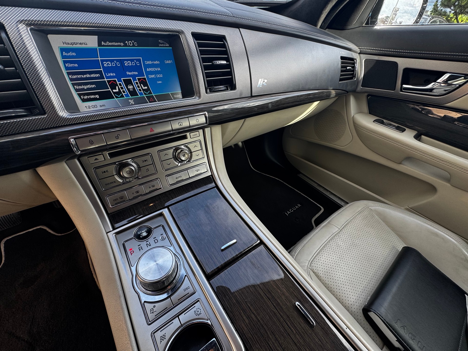 JAGUAR XF 5.0 V8 S/C XFR-image-8