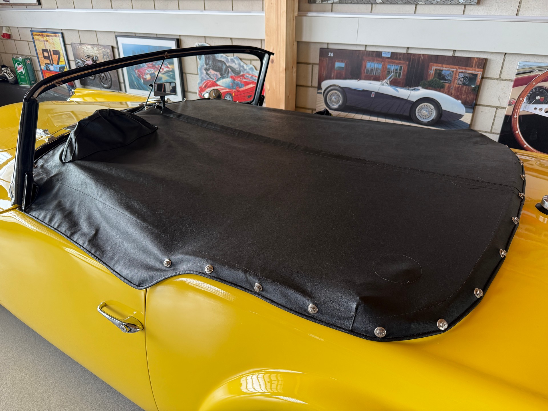 DAIMLER (GB) SP 250 2.5 V8 DART ROADSTER VETERAN-image-13