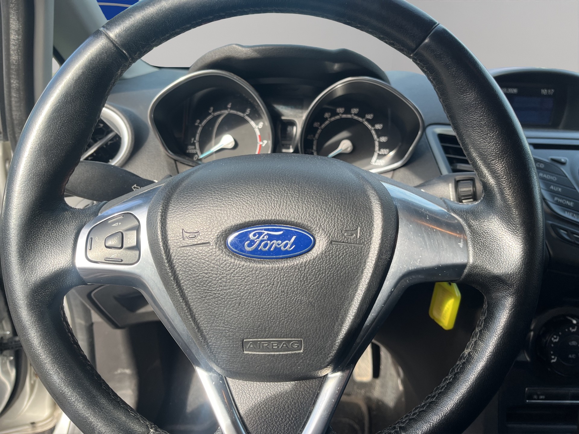 FORD Fiesta 1.0 SCTi Trend-image-9