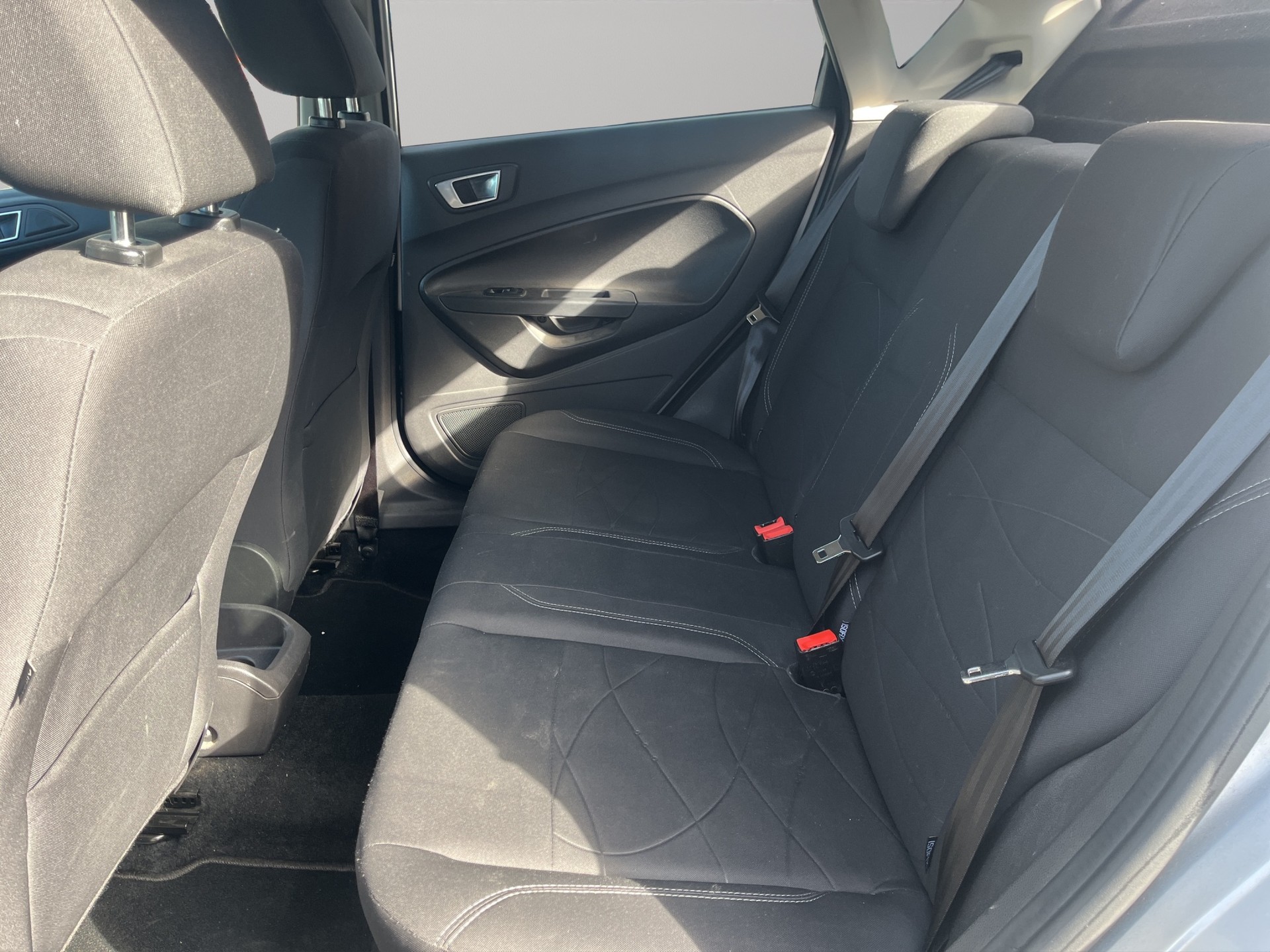 FORD Fiesta 1.0 SCTi Trend-image-11
