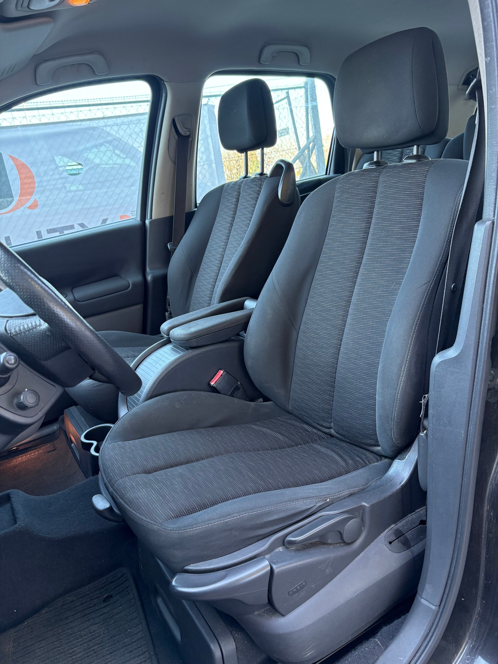 RENAULT Grand Scénic 1.9 dCi Fairway-image-6