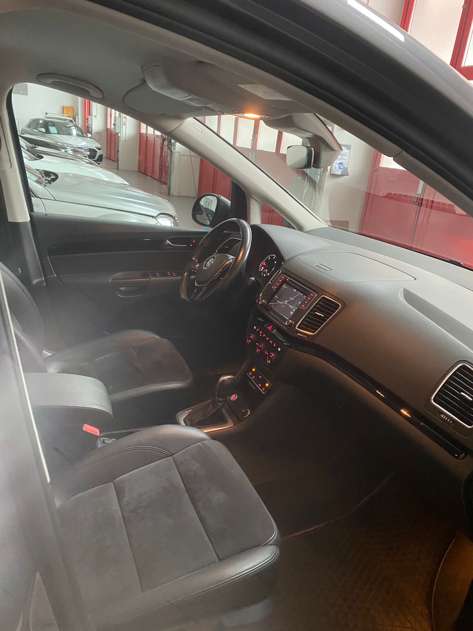 VW Sharan 2.0 TDI BMT Highline 4Motion DSG-image-16