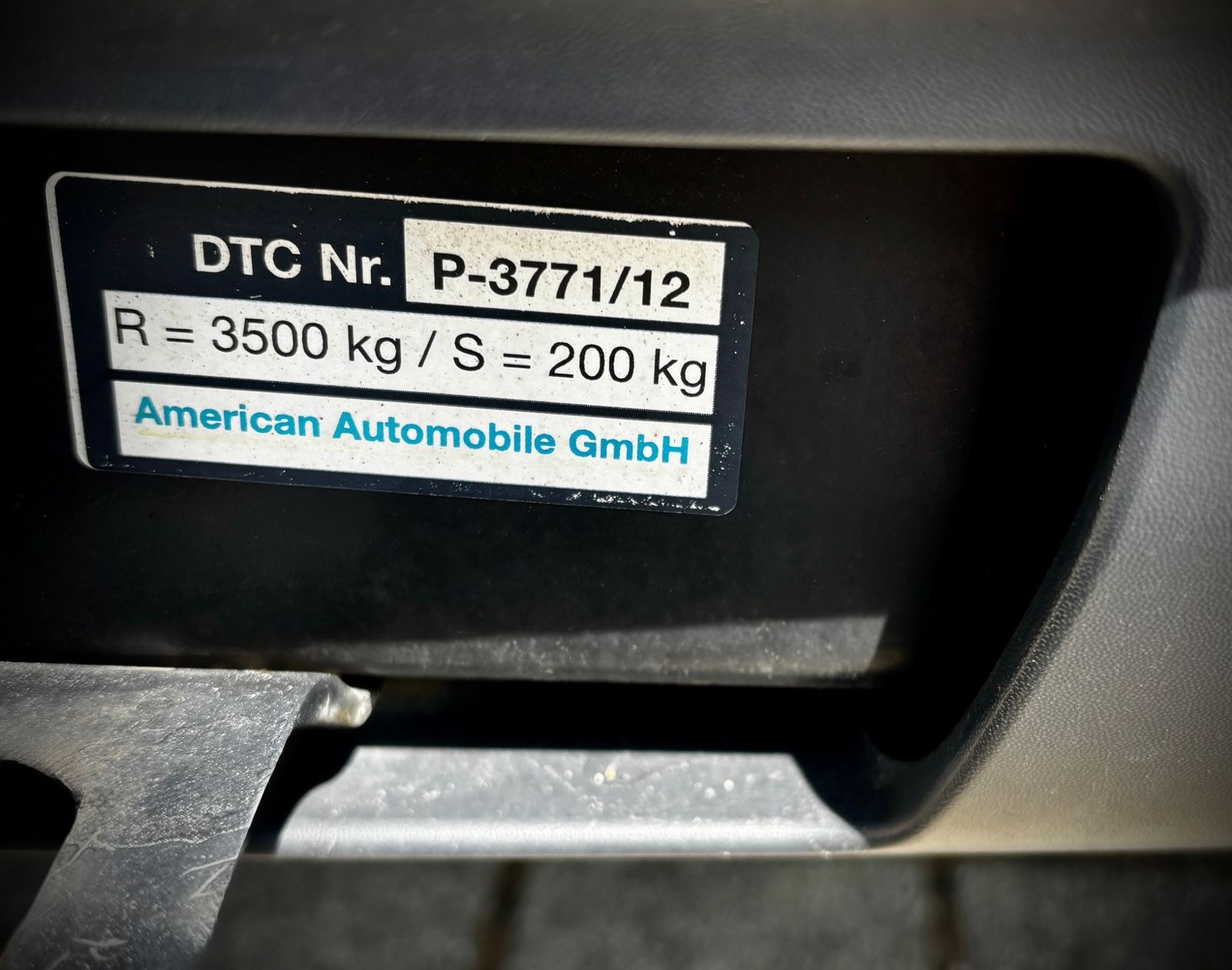 DODGE 6.4 L SRT HEMI V8 AWD-image-12