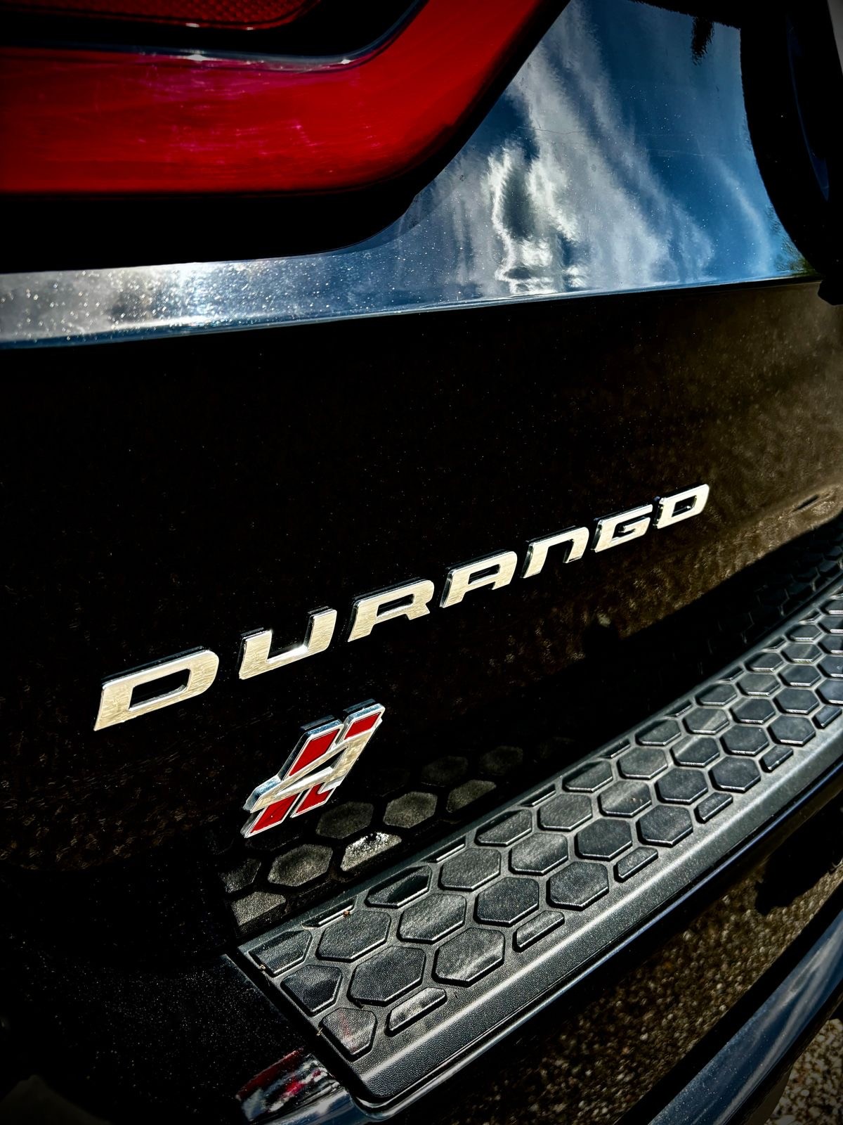 DODGE 6.4 L SRT HEMI V8 AWD-image-7