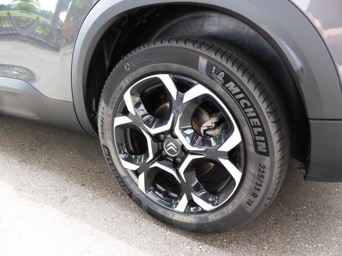 CITROEN C5 Aircross 1.2 HEV Swiss Edition-image-9